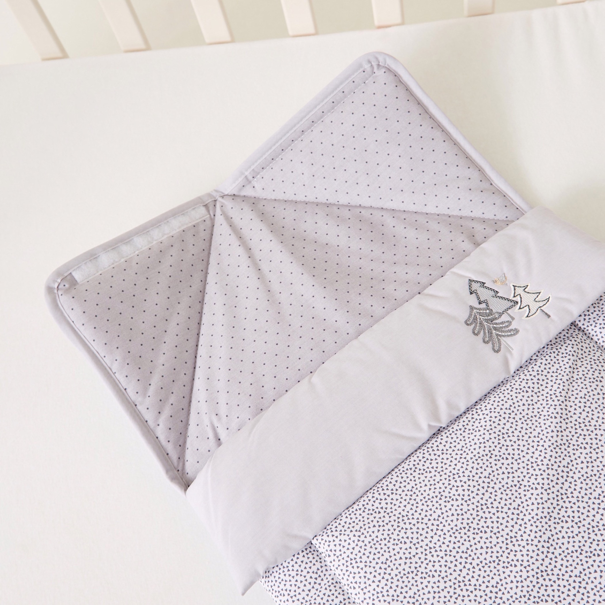 Cambrass All-Over Printed Nest Bag-baby-nursery-blanketsandswaddles-swaddlesandsleepingbags-image-5