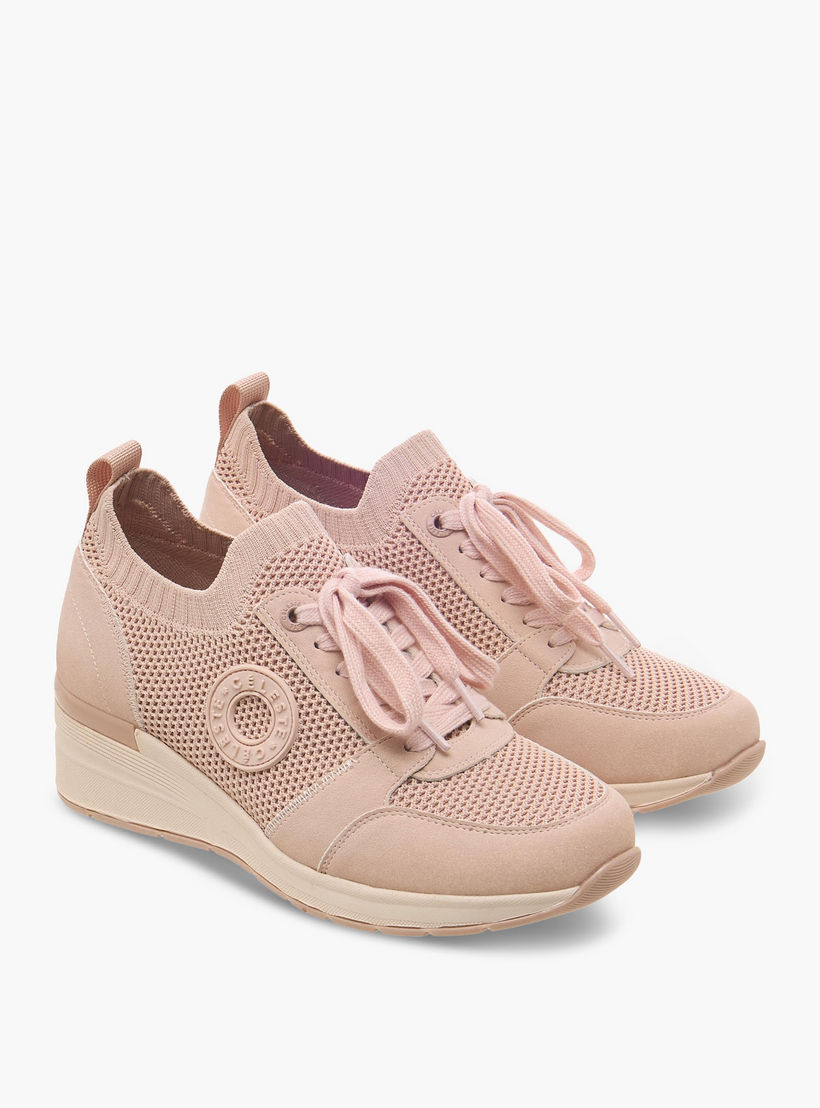 حذاء سنيكرز برباط إغلاق للنساء من سيليست-women-shoes-sneakers-image-1