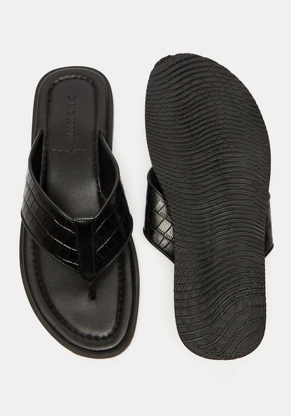 Duchini Men's Textured Slip-On Thong Sandals-Men%27s Sandals-image-4