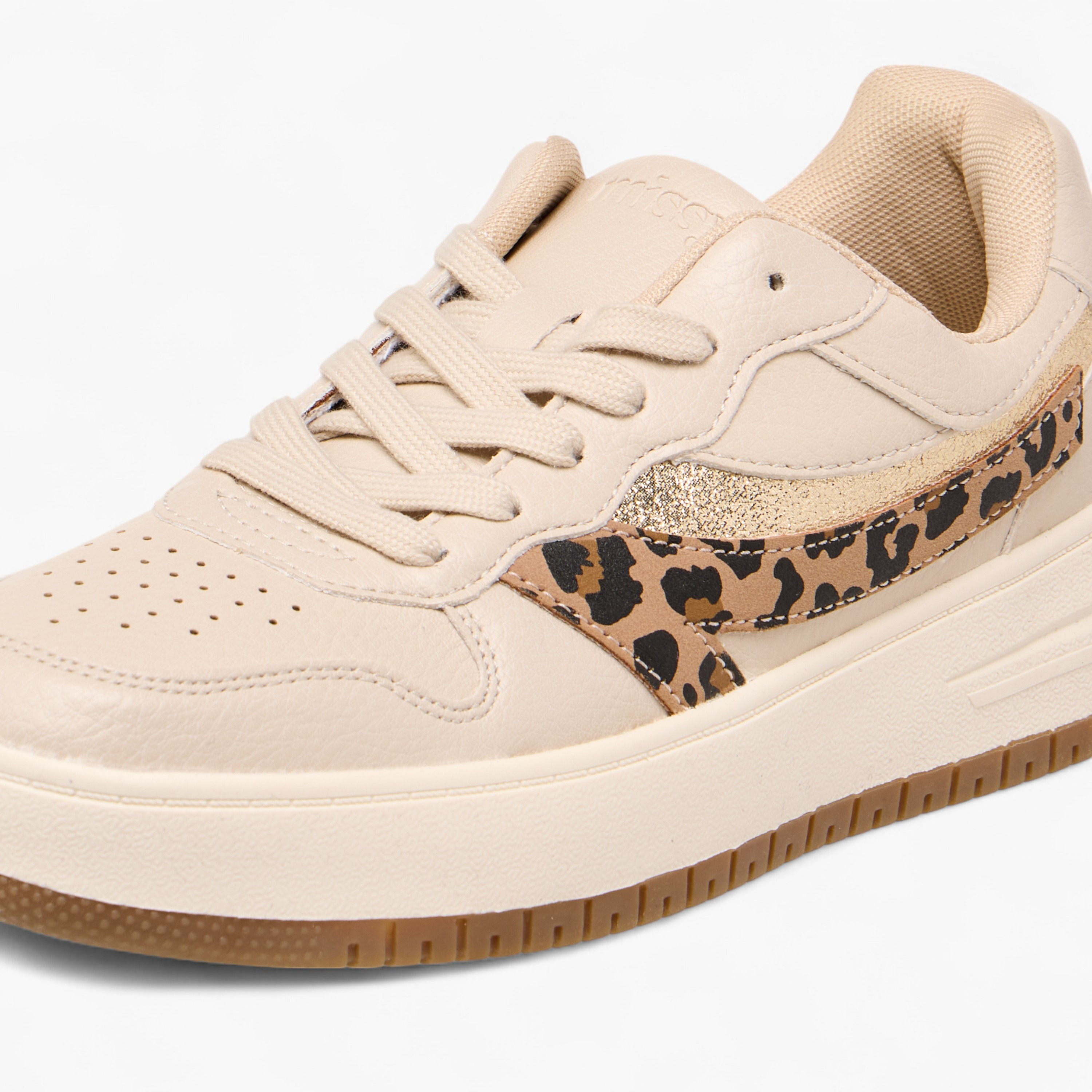 حذاء سنيكرز برباط إغلاق وطبعات من ميسي-women-shoes-sneakers-image-9