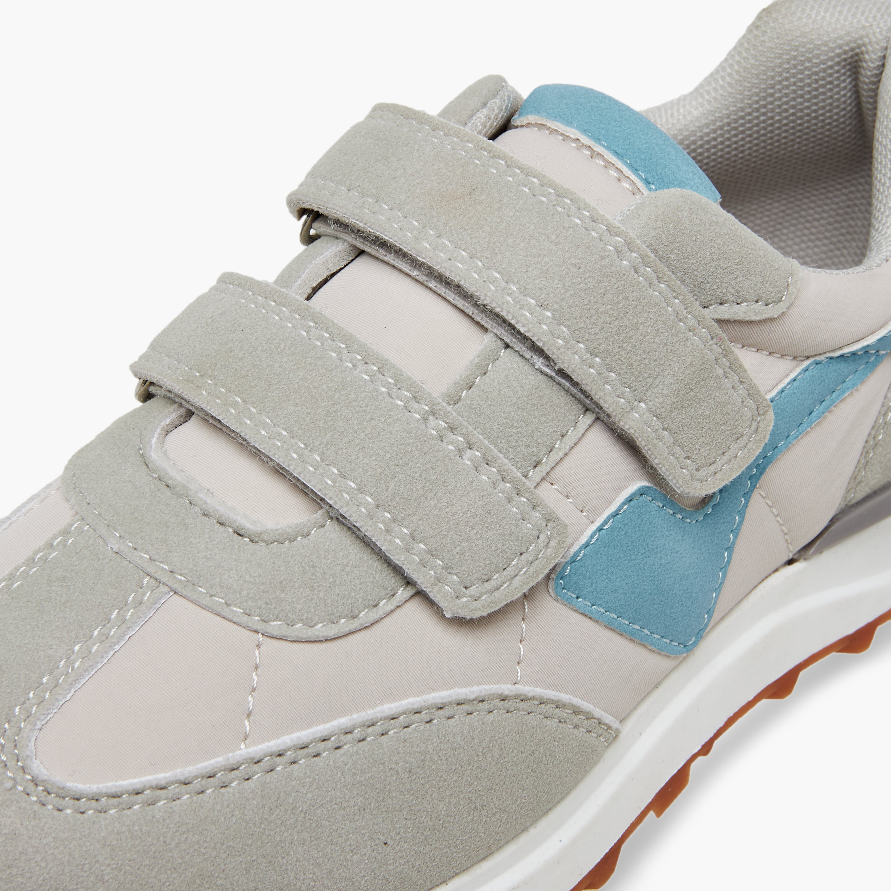 حذاء سنيكرز بشريط إغلاق لاصق للأولاد من جونيورز-boys-shoes-sneakers-image-4
