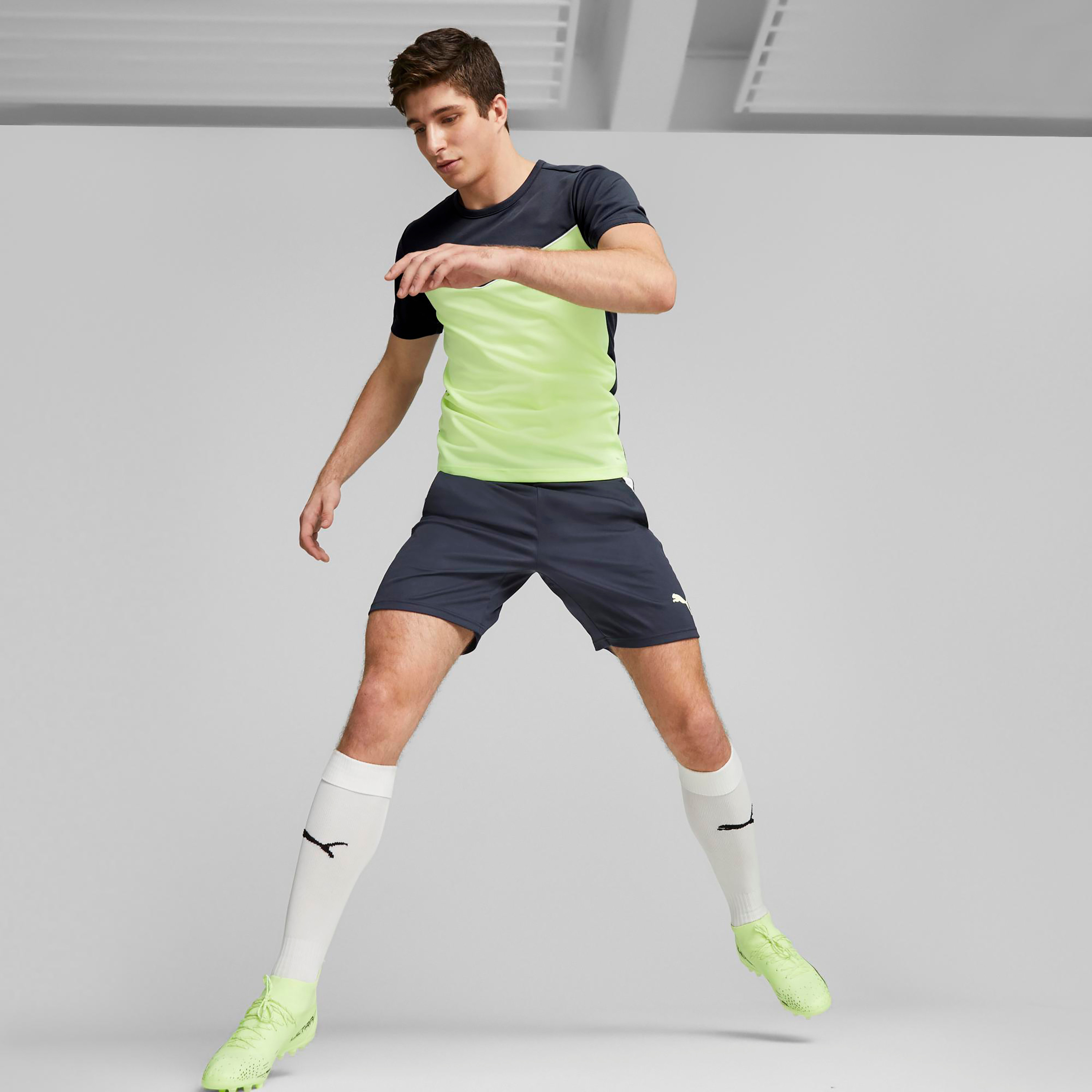 Puma Teamliga 2 Men Football Shorts 65766749-sports-gear-football-clothing-bottoms-image-7