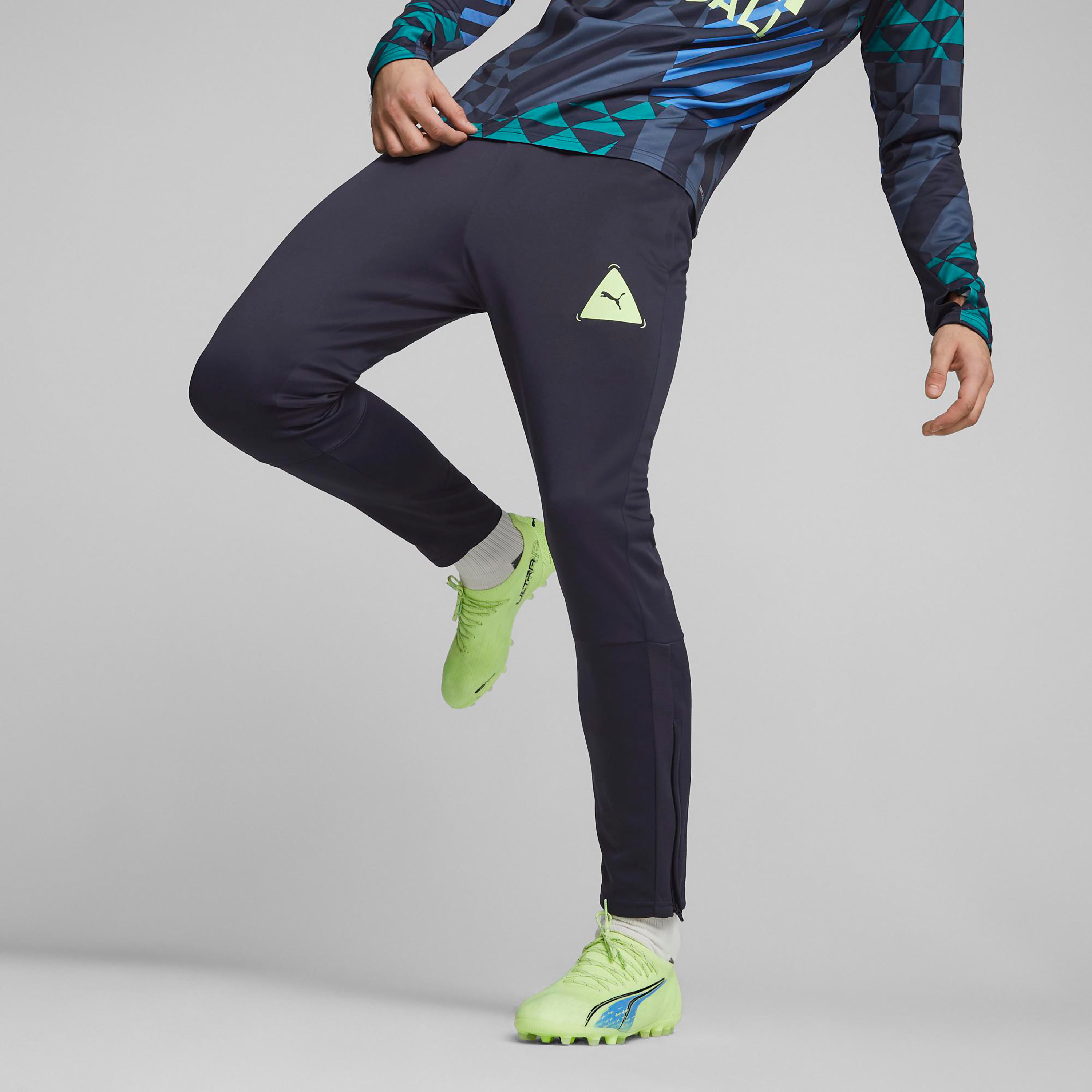 Puma Fu'ball Men Football Track Pants 65806607-men-clothing-bottoms-joggers-image-1