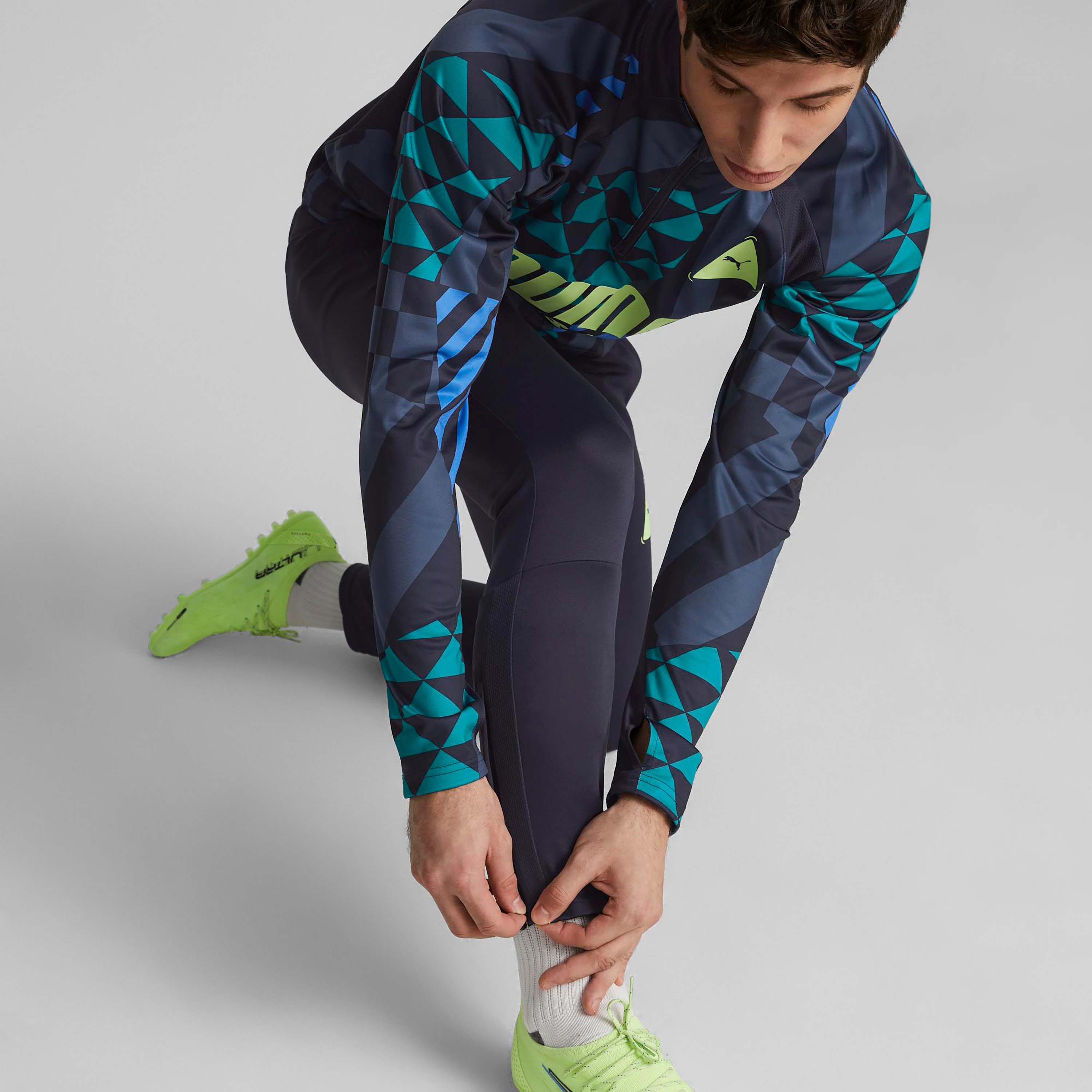 Puma Fu'ball Men Football Track Pants 65806607-men-clothing-bottoms-joggers-image-4