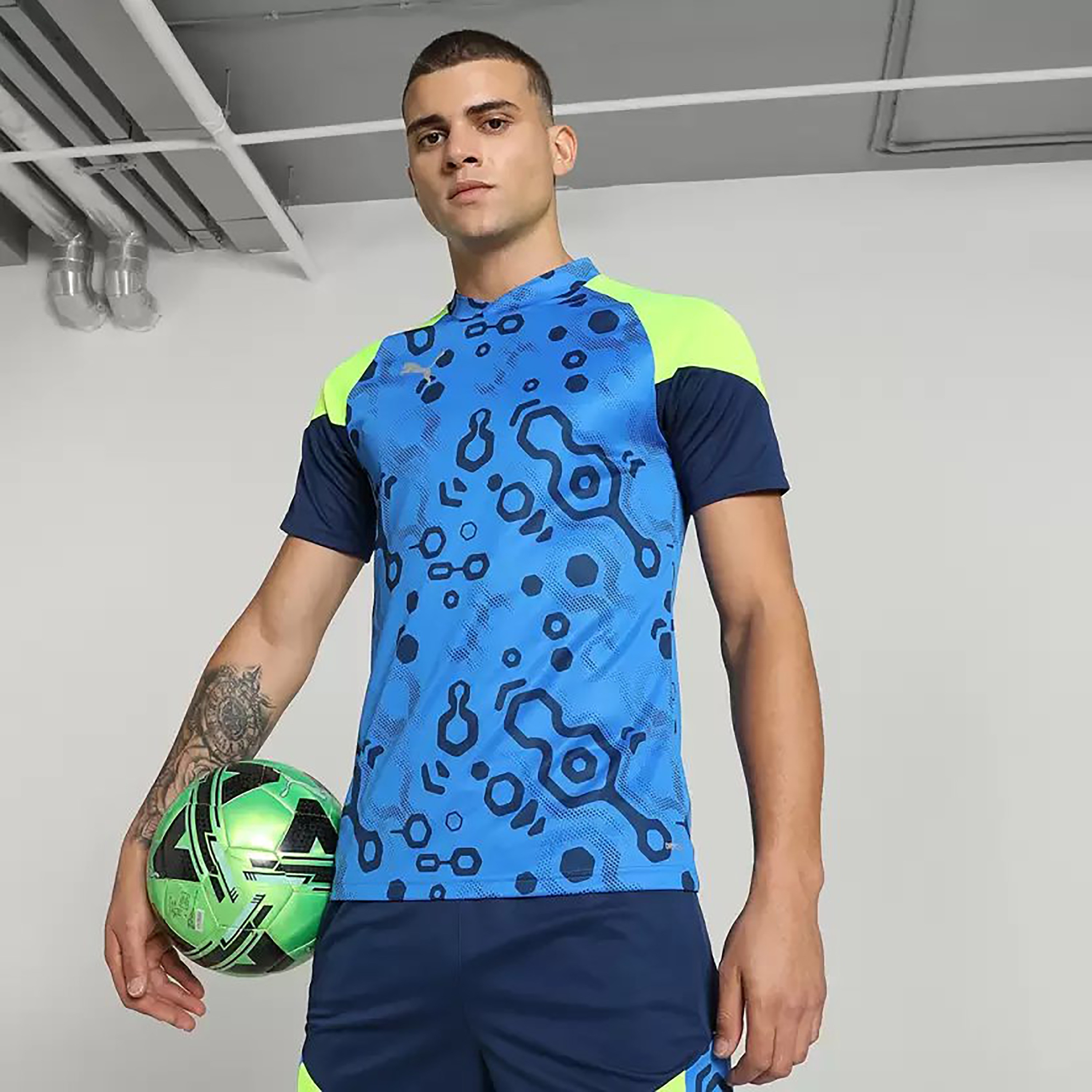 تي شيرت كرة القدم للرجال من بوما اندويجوال كاب | 658481-men-clothing-sportswearandactivewear-tshirtsandpolos-image-6