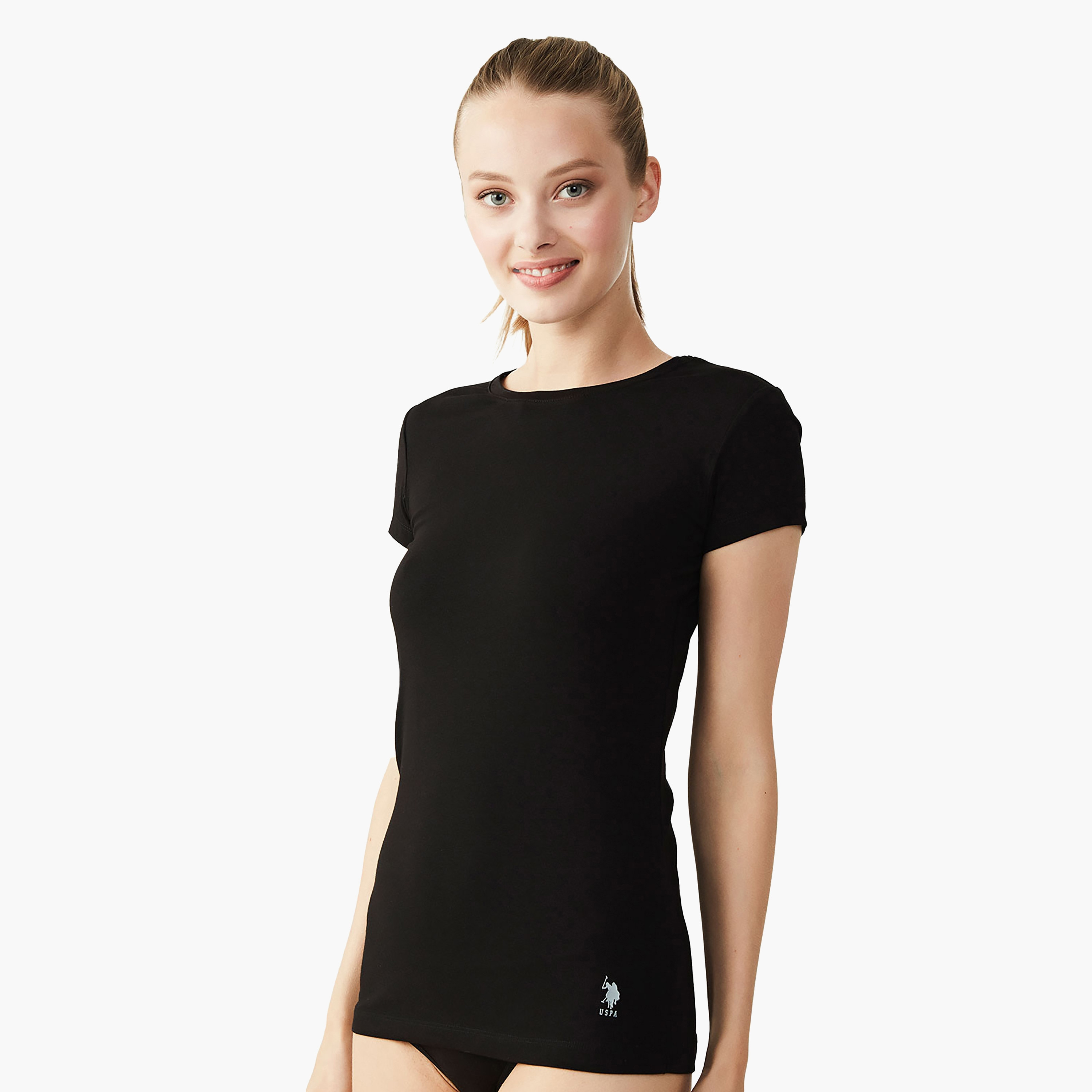 تي شيرت نسائي بأكمام قصيرة ورقبة دائرية من يو اس بولو أسسن.-women-clothing-tshirts-image-1