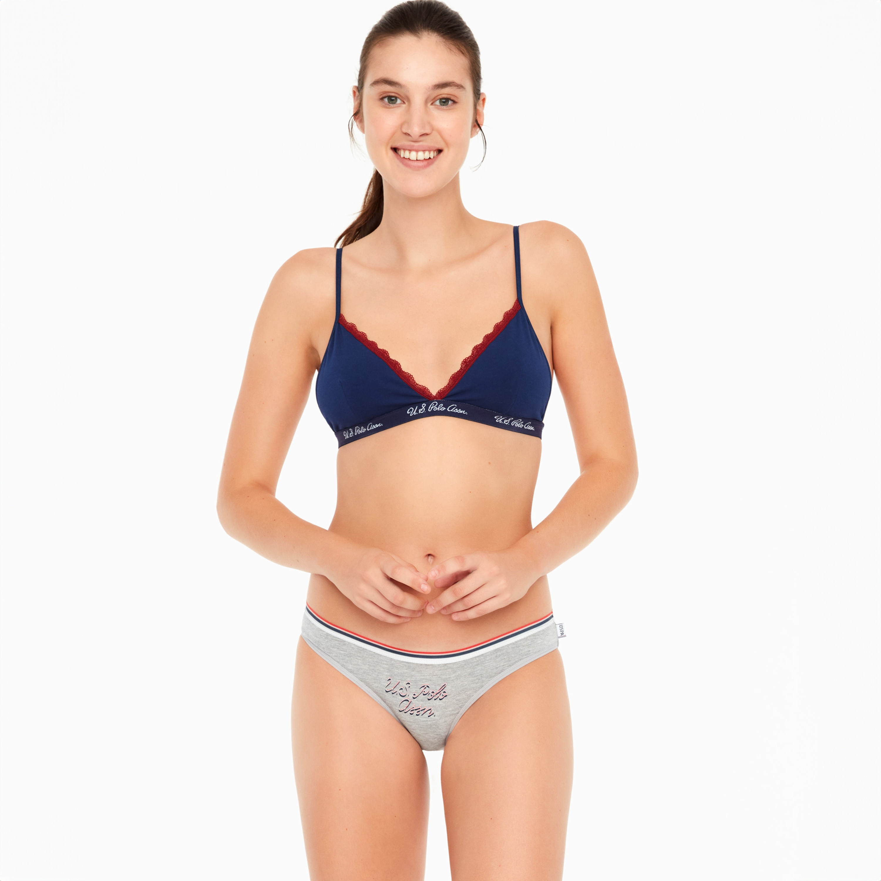 مجموعة من 3 سراويل داخلية نسائية رمادية اللون من يو اس بولو أسسن-women-clothing-lingerie-panties-image-7