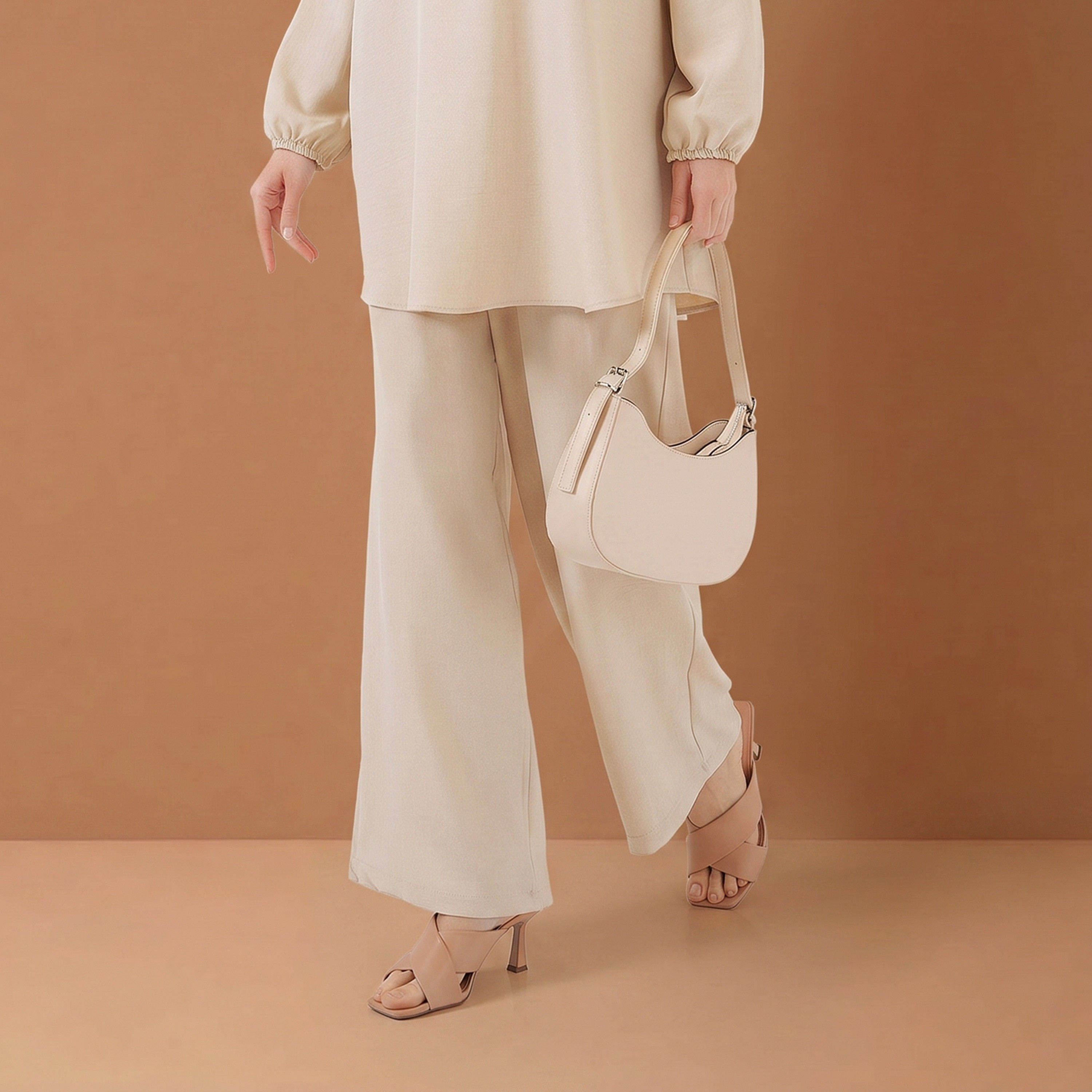 طقم نسائي بقميص تونيك بياقة شريطية وبنطلون من بيجدارت-women-clothing-coordsets-image-3