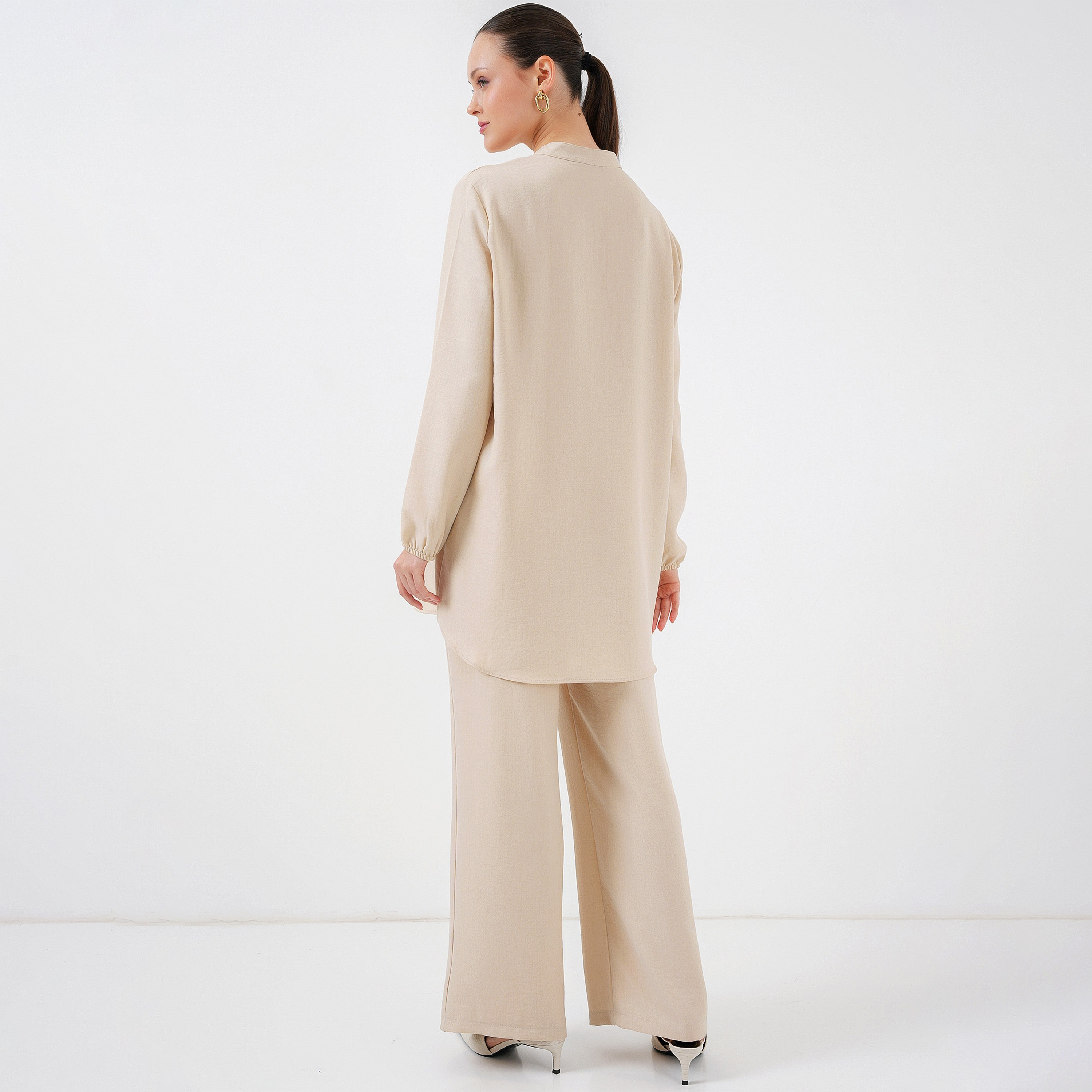طقم نسائي من الكتان، تونيك بياقة الماندرين وسروال من بيجدارت-women-clothing-coordsets-image-4