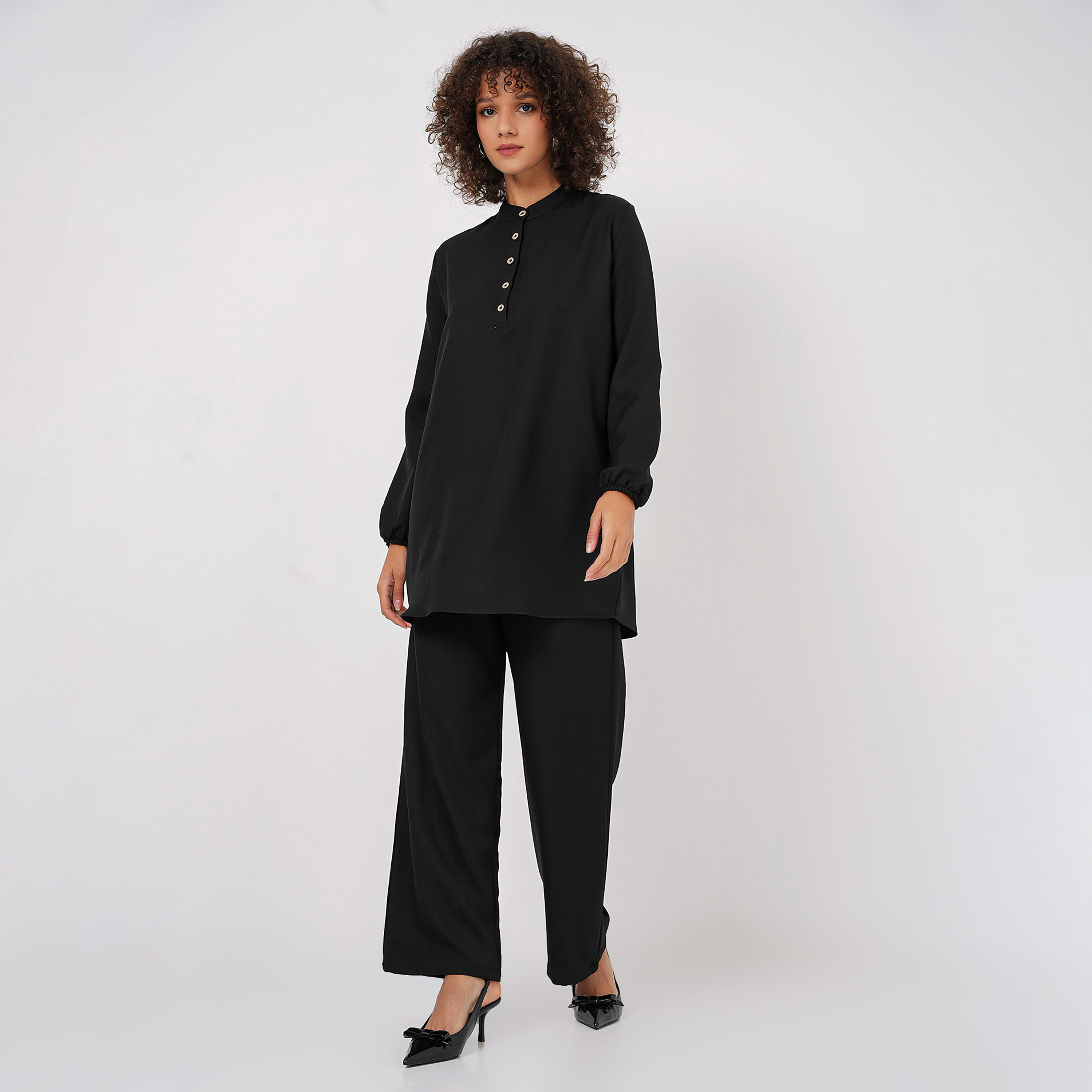 طقم نسائي بقميص تونيك بياقة شريطية وبنطلون من بيجدارت-women-clothing-coordsets-image-21