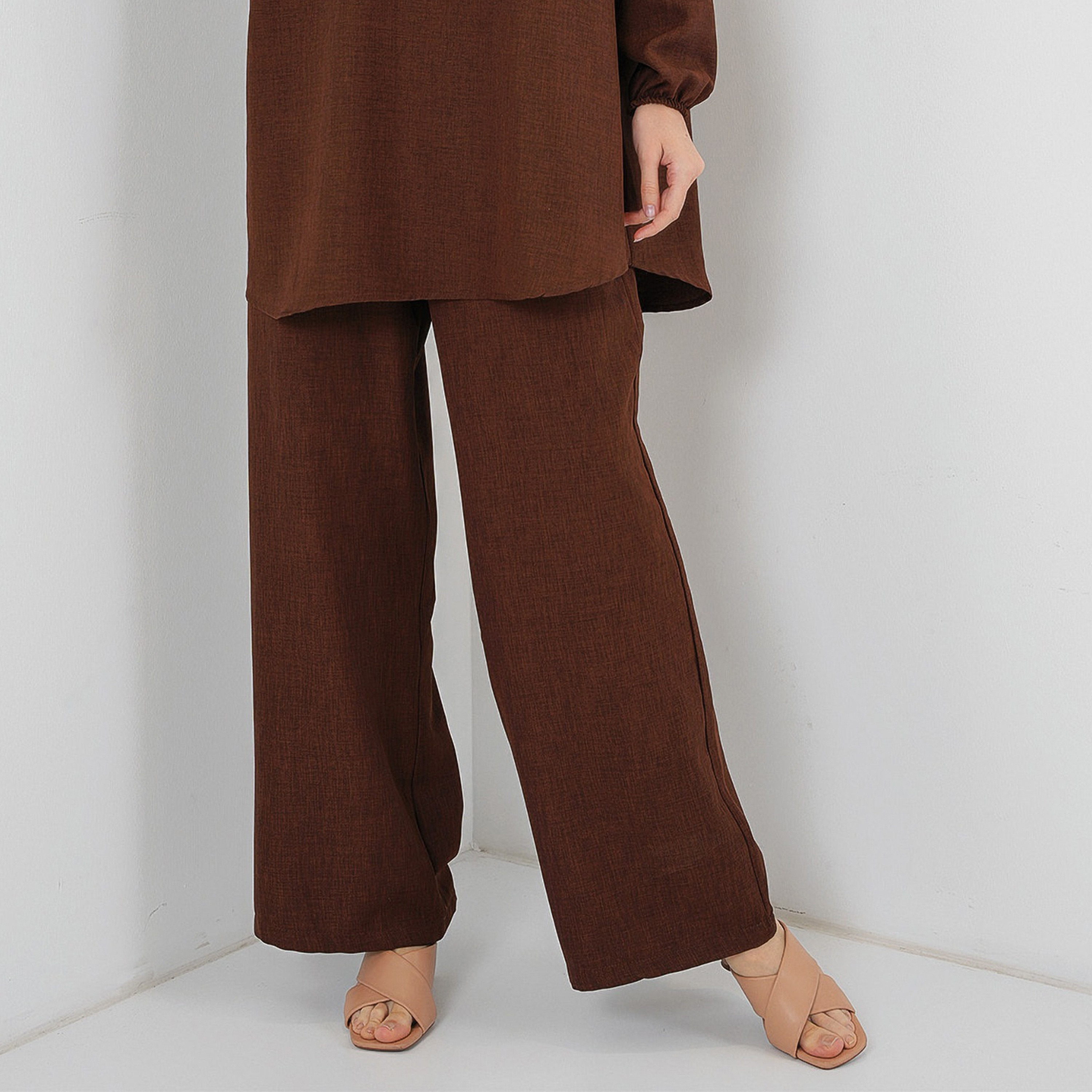 طقم نسائي من الكتان، تونيك بياقة الماندرين وسروال من بيجدارت-women-clothing-coordsets-image-15