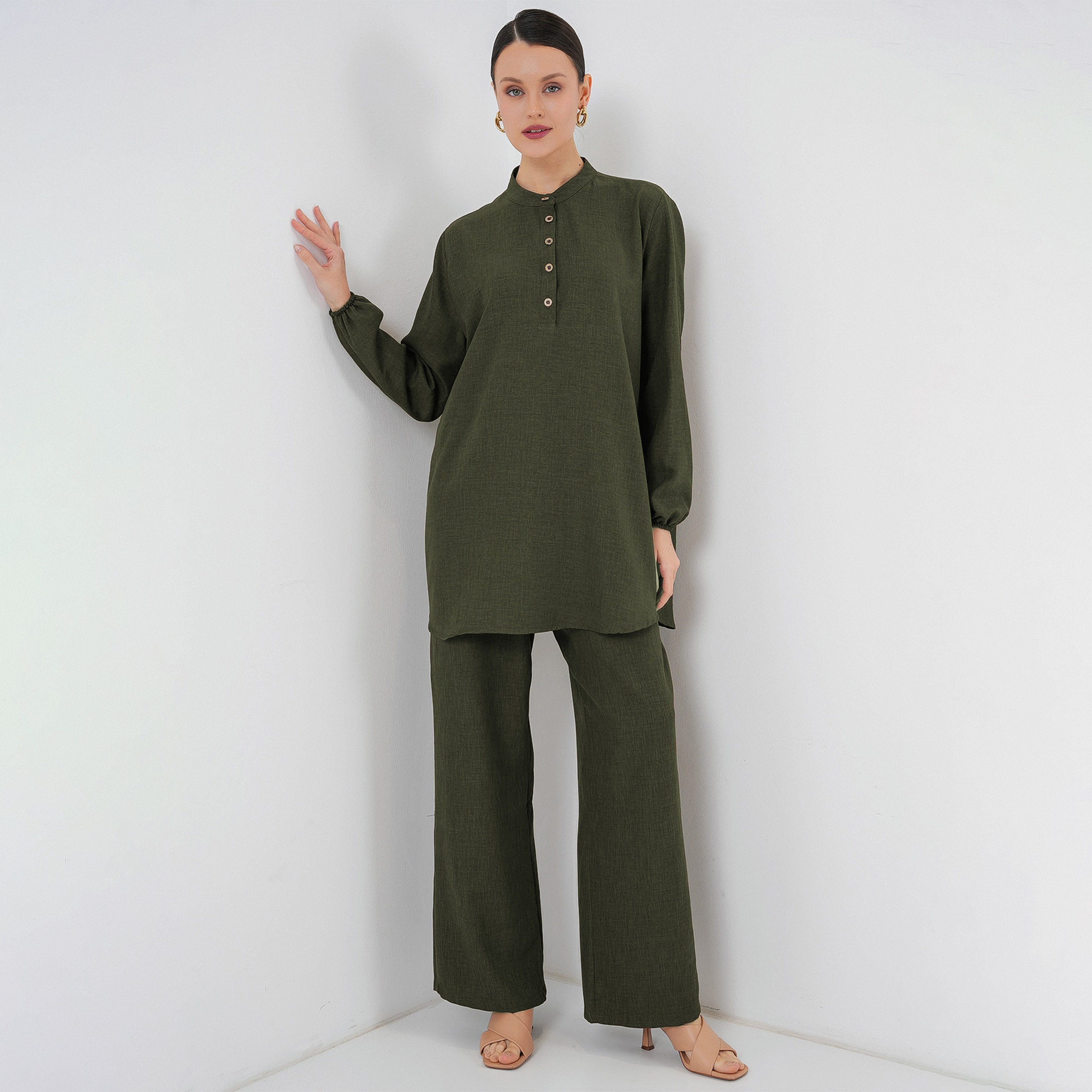 طقم نسائي من الكتان، تونيك بياقة الماندرين وسروال من بيجدارت-women-clothing-coordsets-image-35