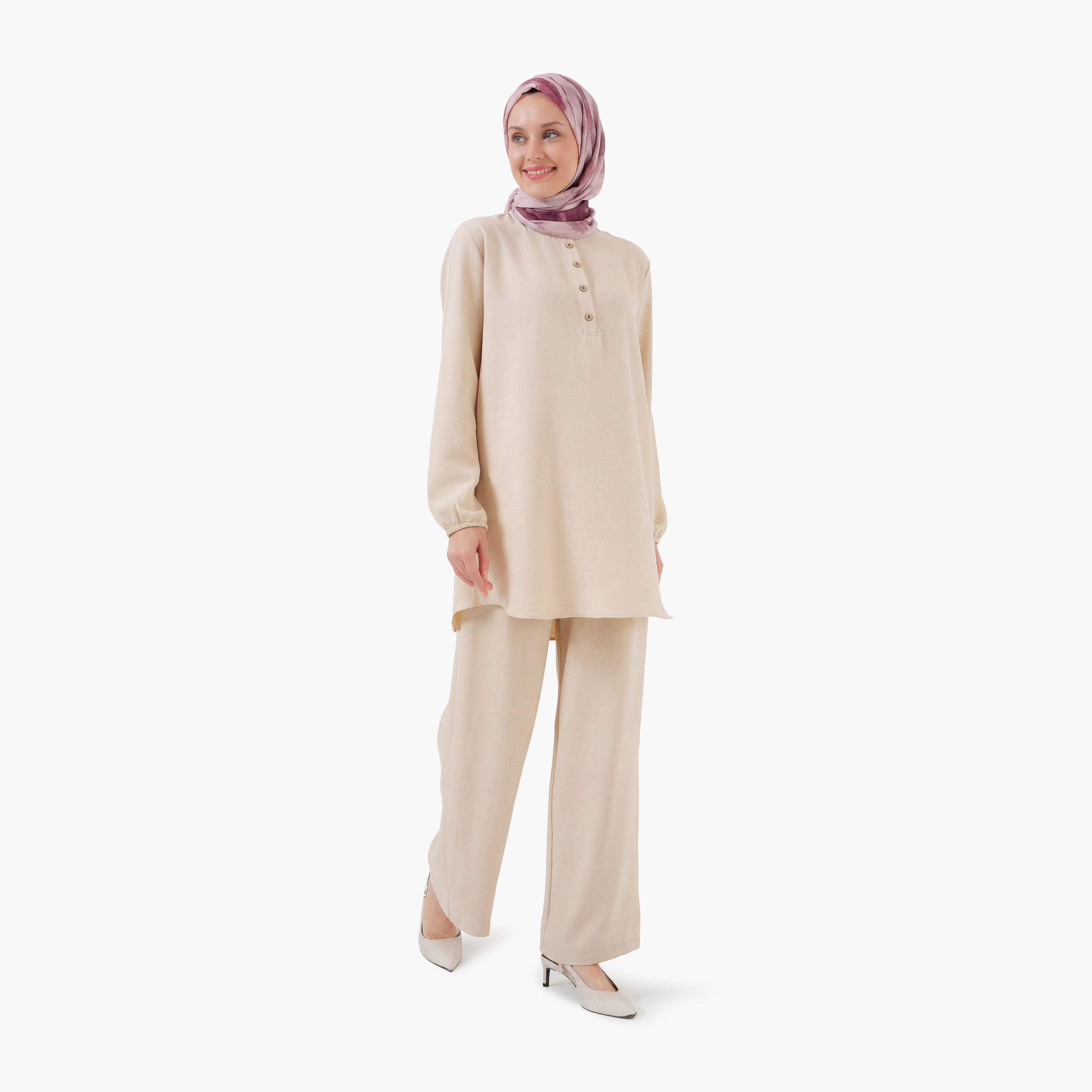 طقم نسائي بقميص تونيك بياقة شريطية وبنطلون من بيجدارت-women-clothing-coordsets-image-4