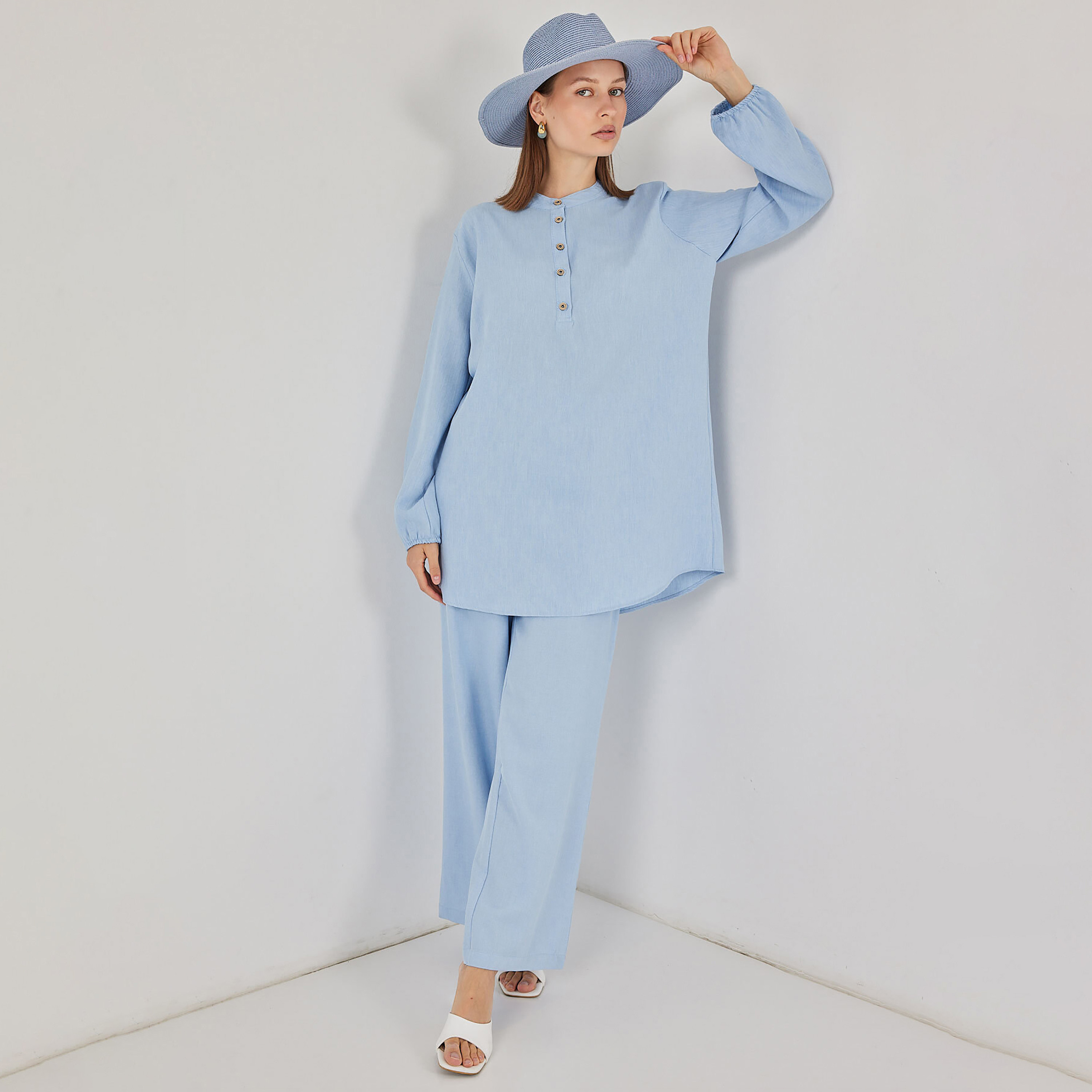 طقم نسائي بقميص تونيك بياقة شريطية وبنطلون من بيجدارت-women-clothing-coordsets-image-12