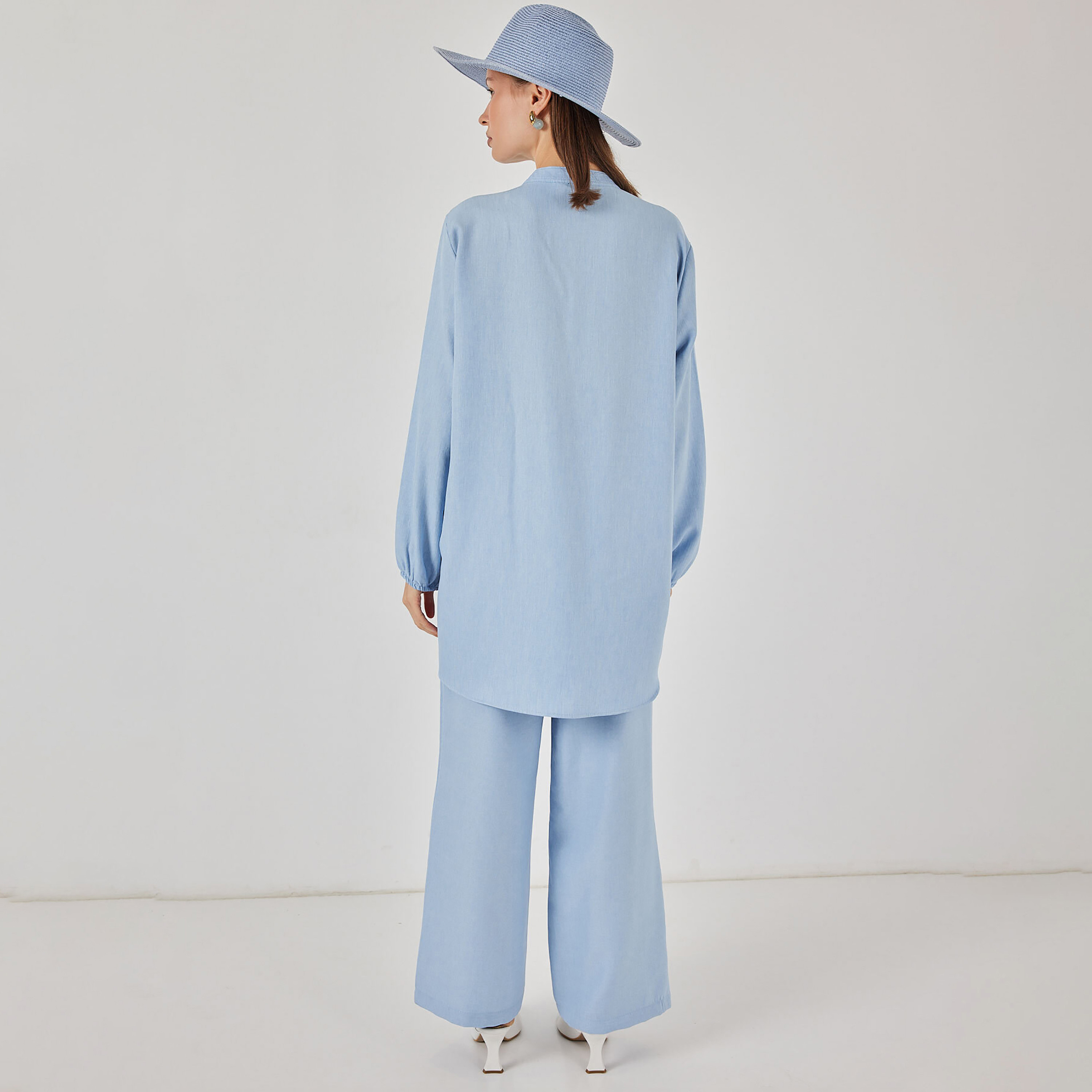 طقم نسائي بقميص تونيك بياقة شريطية وبنطلون من بيجدارت-women-clothing-coordsets-image-13