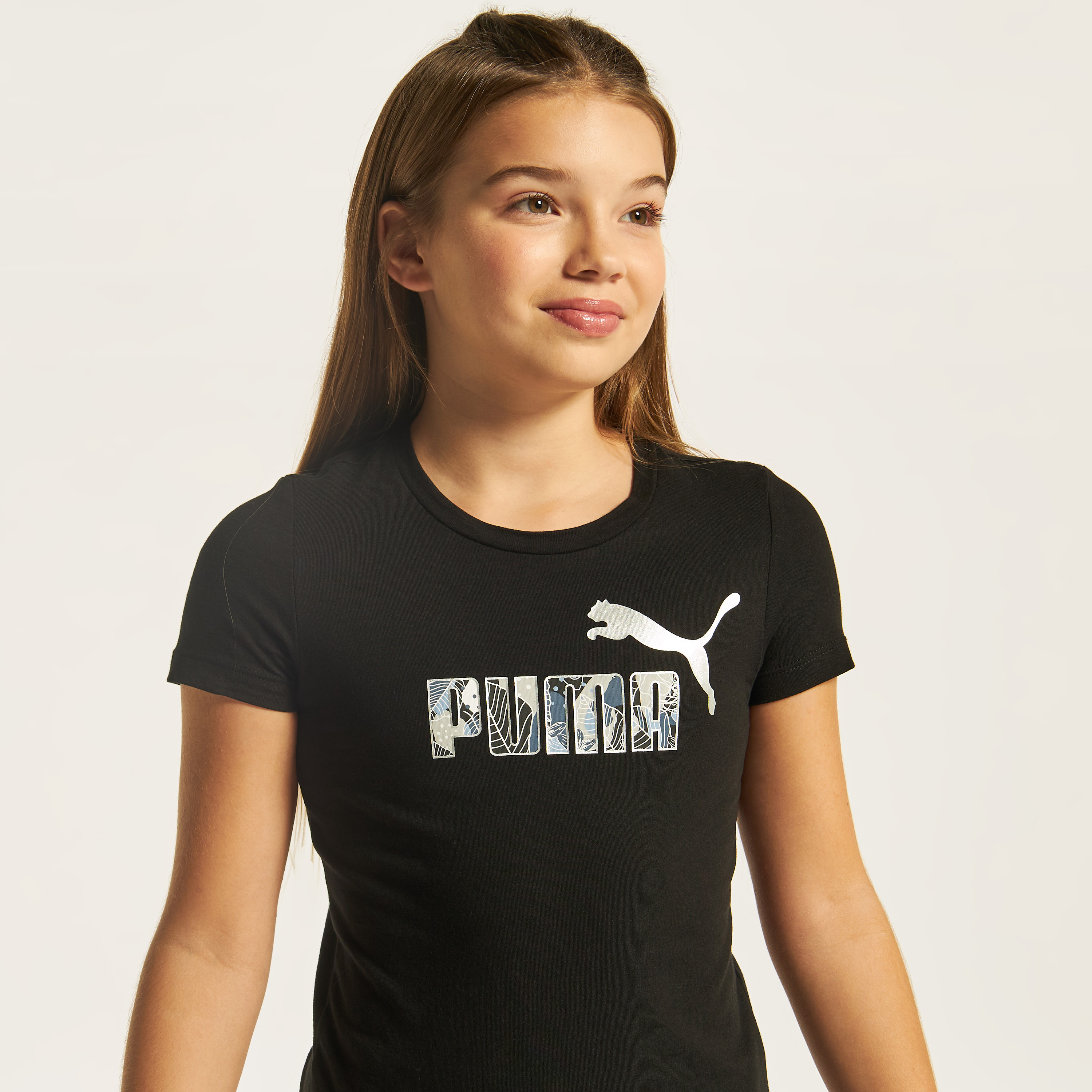 تيشيرت بياقة ضيّقة وأكمام قصيرة وطبعات شعار من بوما-girls-clothing-tshirts-image-4