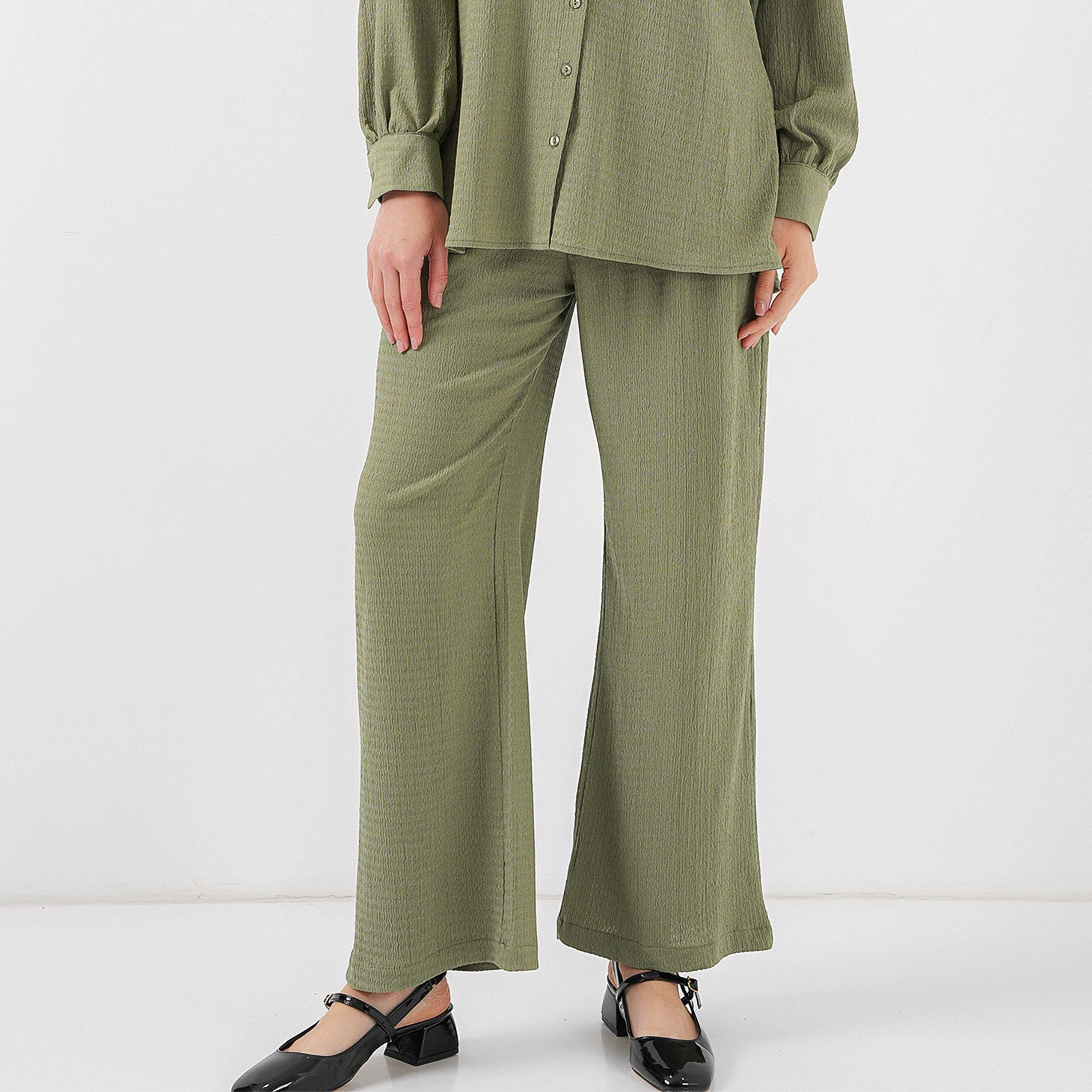 طقم نسائي بنسيج مزخرف، تونيك بأكمام منسدلة وسروال من بيجدارت-women-clothing-coordsets-image-4