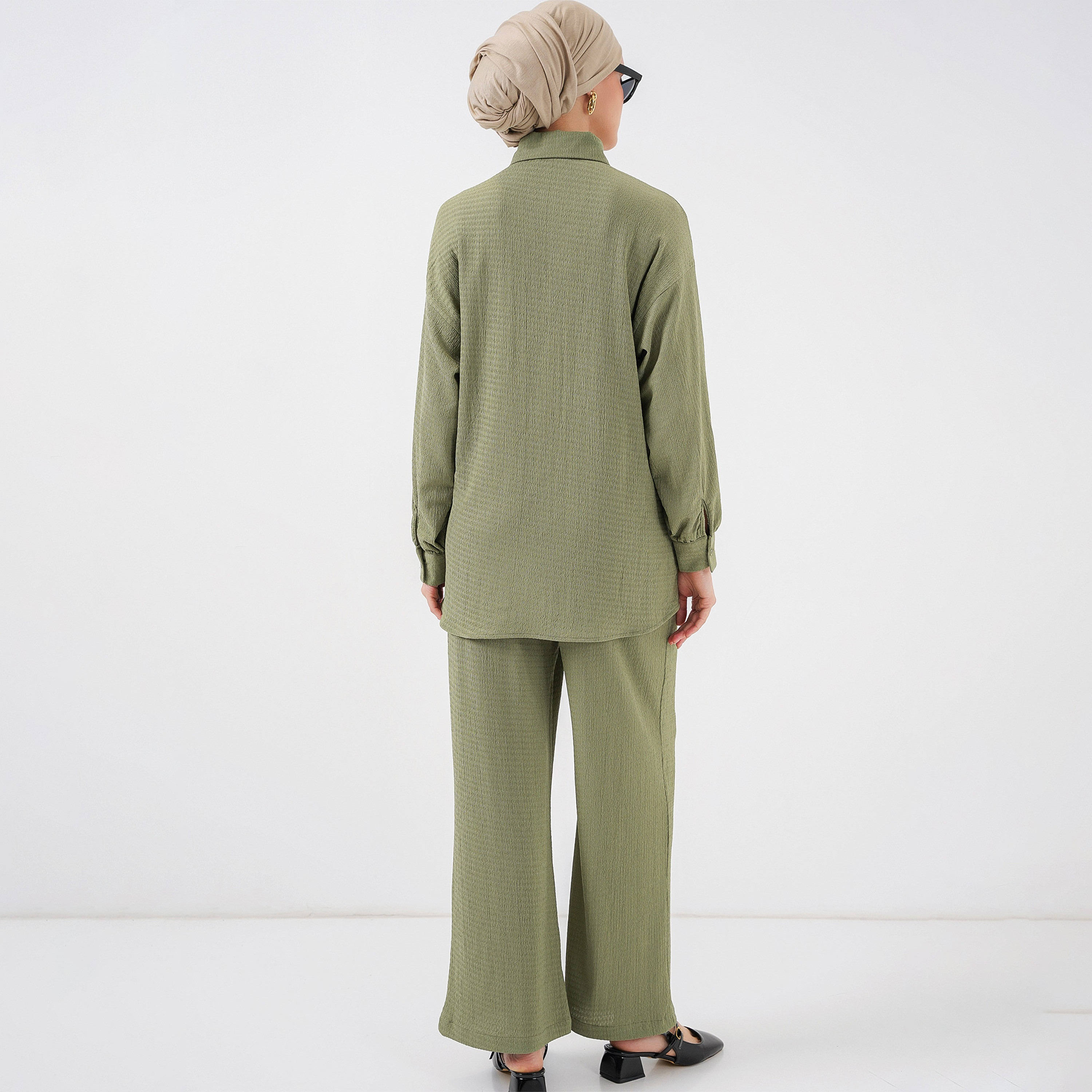 طقم نسائي بنسيج مزخرف، تونيك بأكمام منسدلة وسروال من بيجدارت-women-clothing-coordsets-image-5