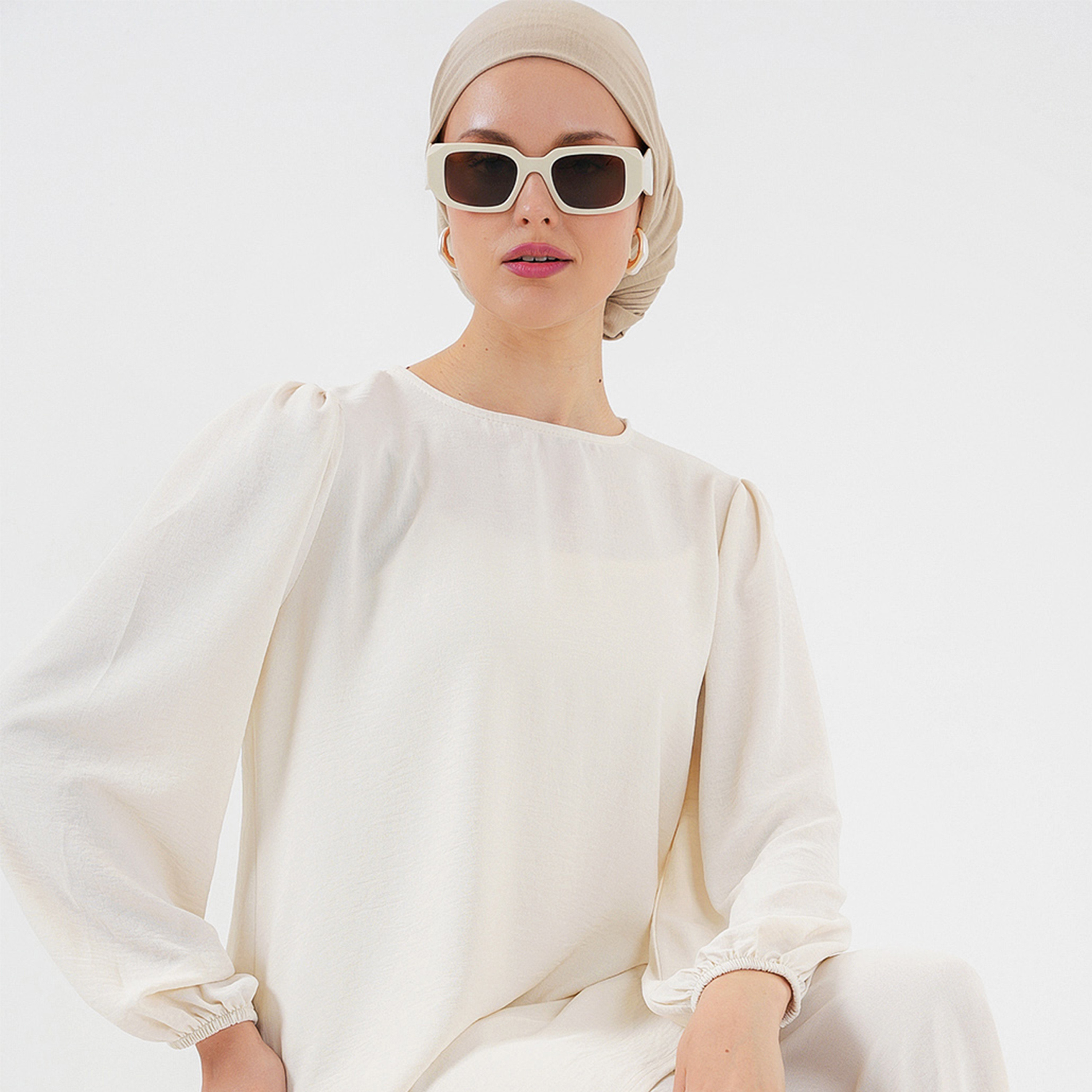 طقم نسائي بقميص تونيك بأكمام بالون منسوجة وبنطلون مع حجاب من بيجدارت-women-clothing-coordsets-image-35