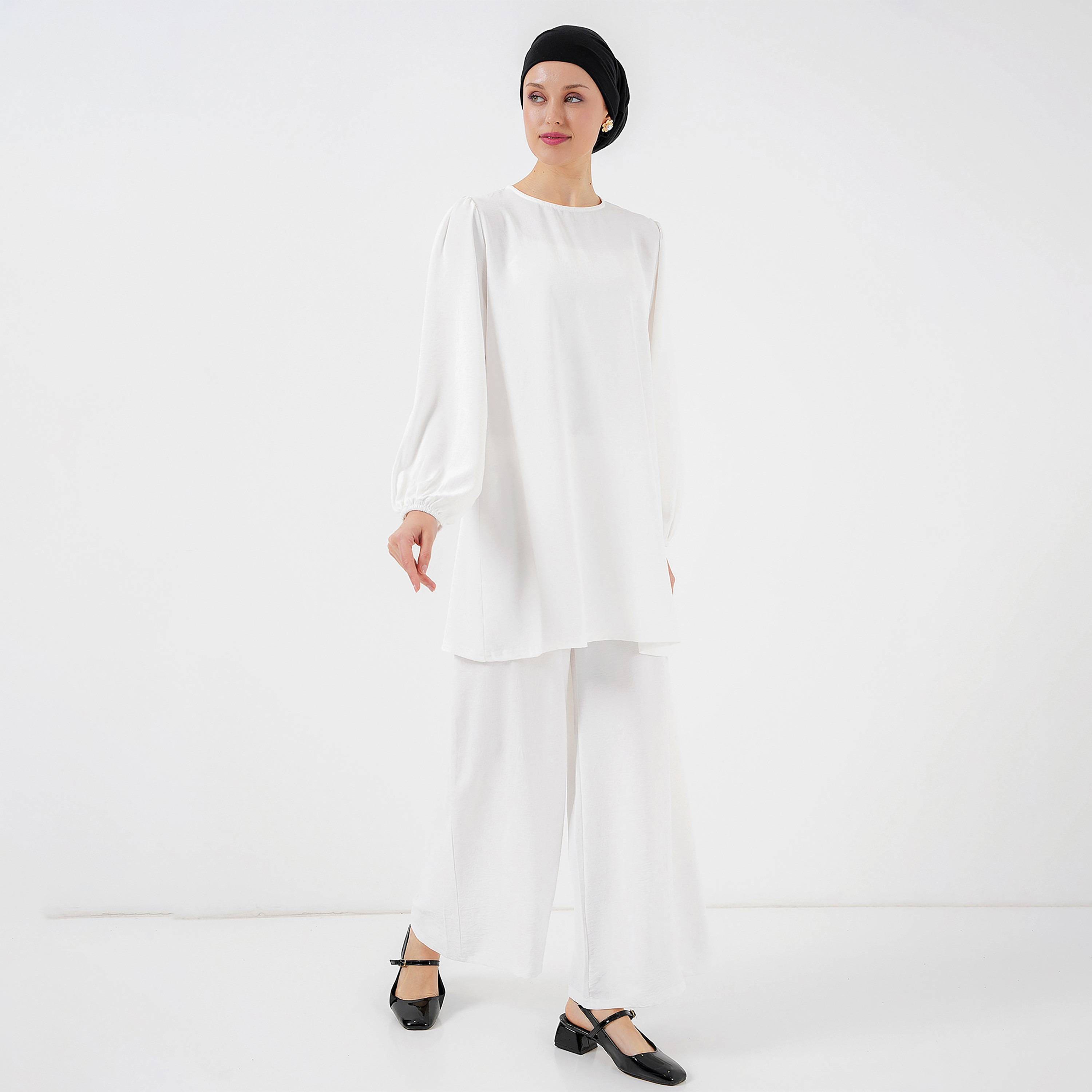 طقم نسائي بقميص تونيك بأكمام بالون منسوجة وبنطلون مع حجاب من بيجدارت-women-clothing-coordsets-image-40