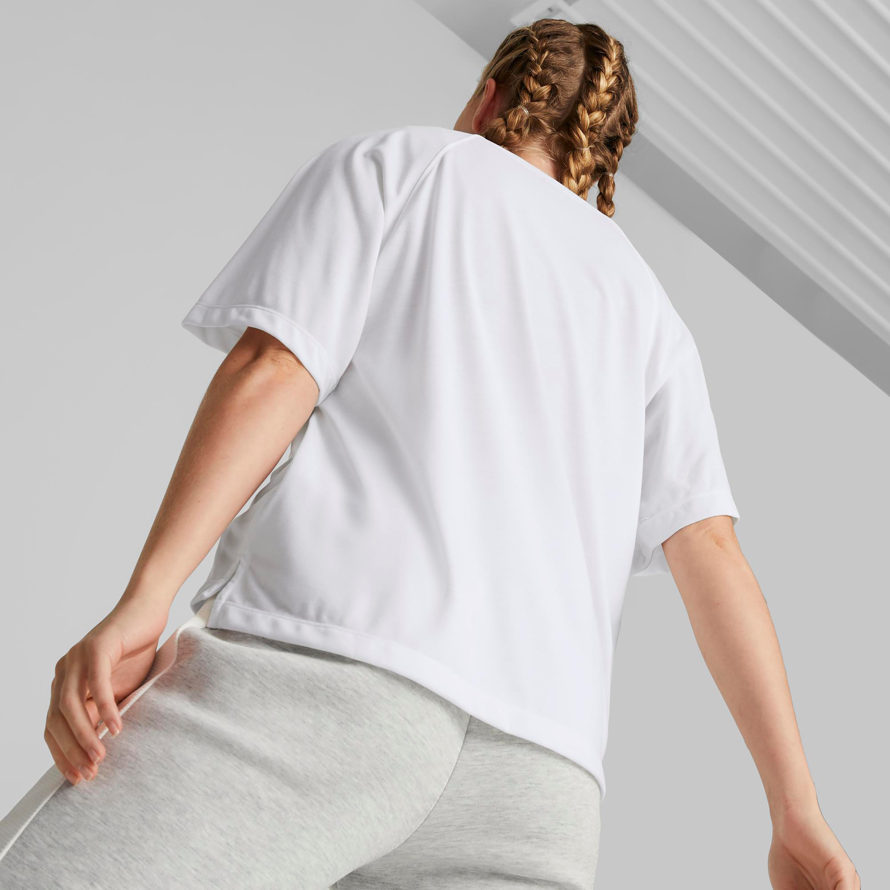 تي شيرت نسائي من بوما مودرن سبورتس مع كبير الحجم 67309602-sports-women-clothing-tshirtsandvests-image-4