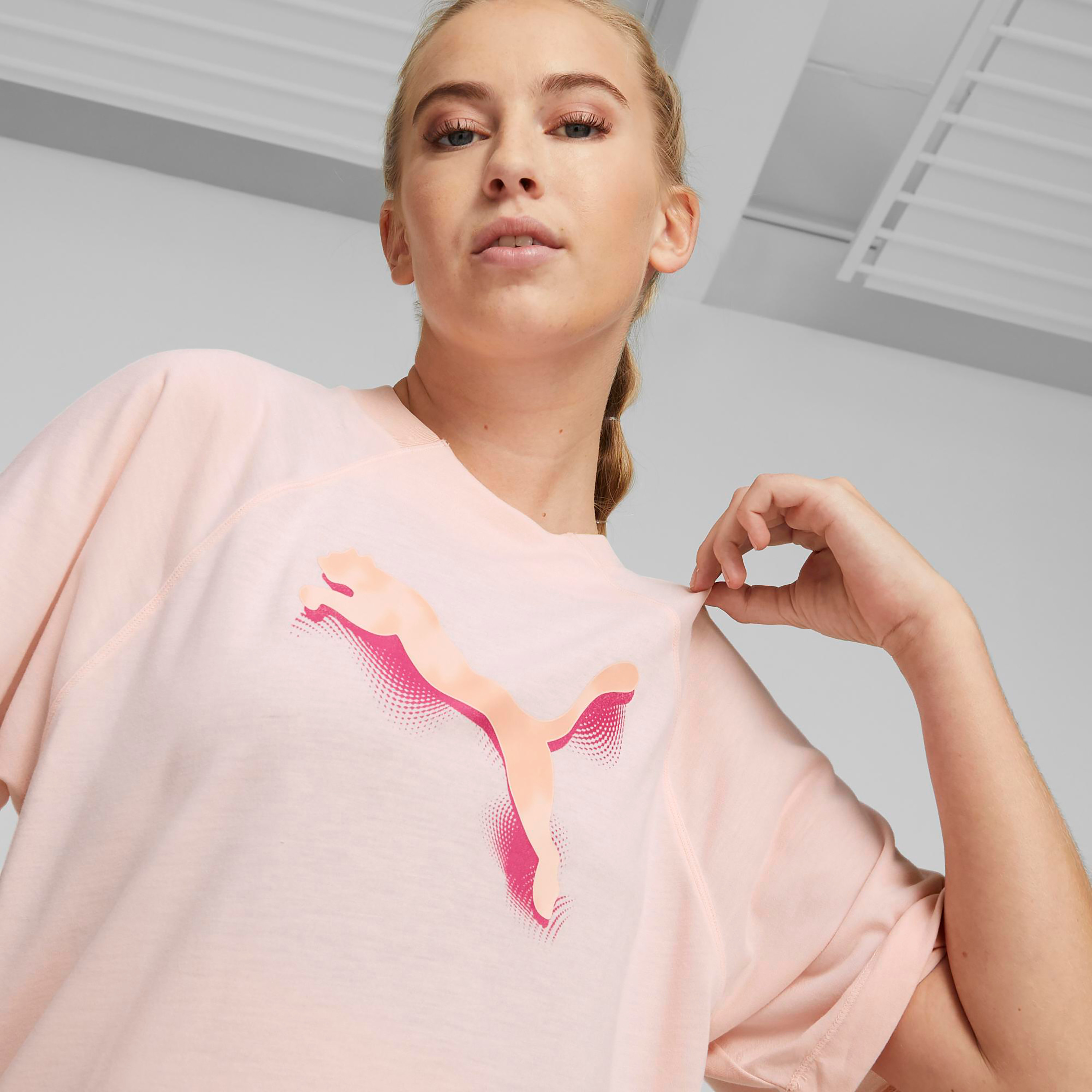 تي شيرت نسائي من بوما مودرن سبورتس مع كبير الحجم 67309602-sports-women-clothing-tshirtsandvests-image-8