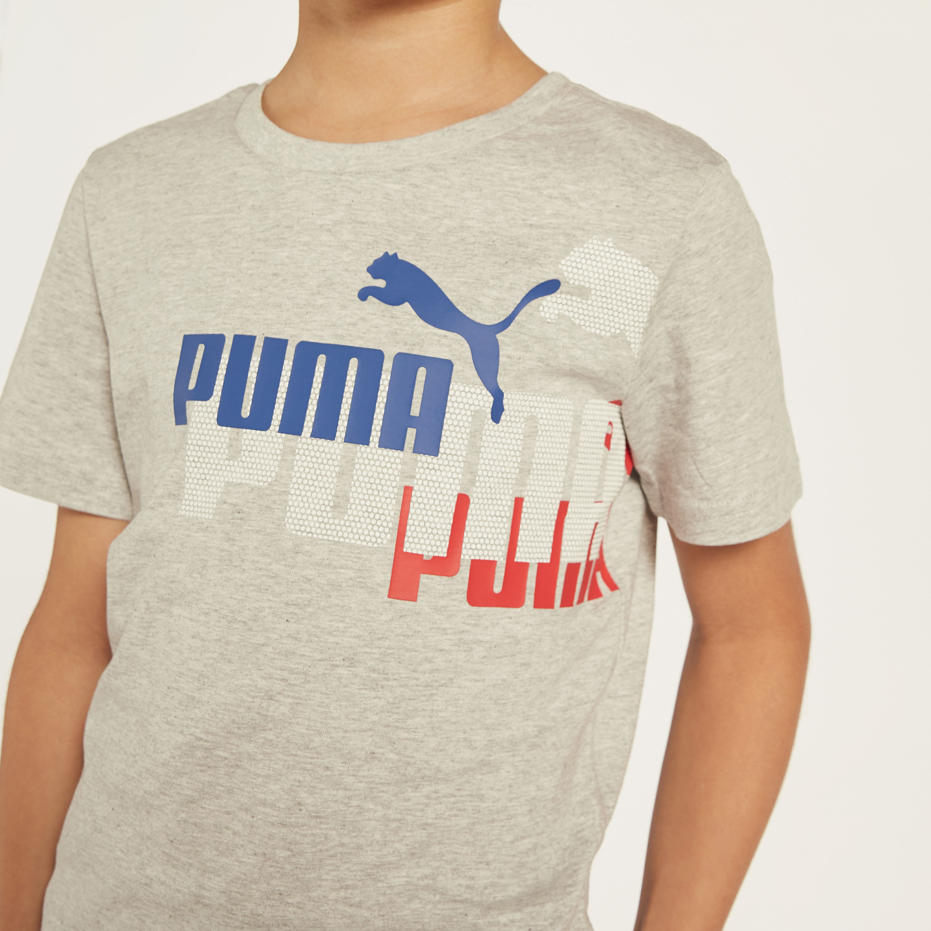 تيشيرت بياقة مستديرة وأكمام قصيرة وطبعات شعار من بوما-sports-boys-clothing-tops-image-3