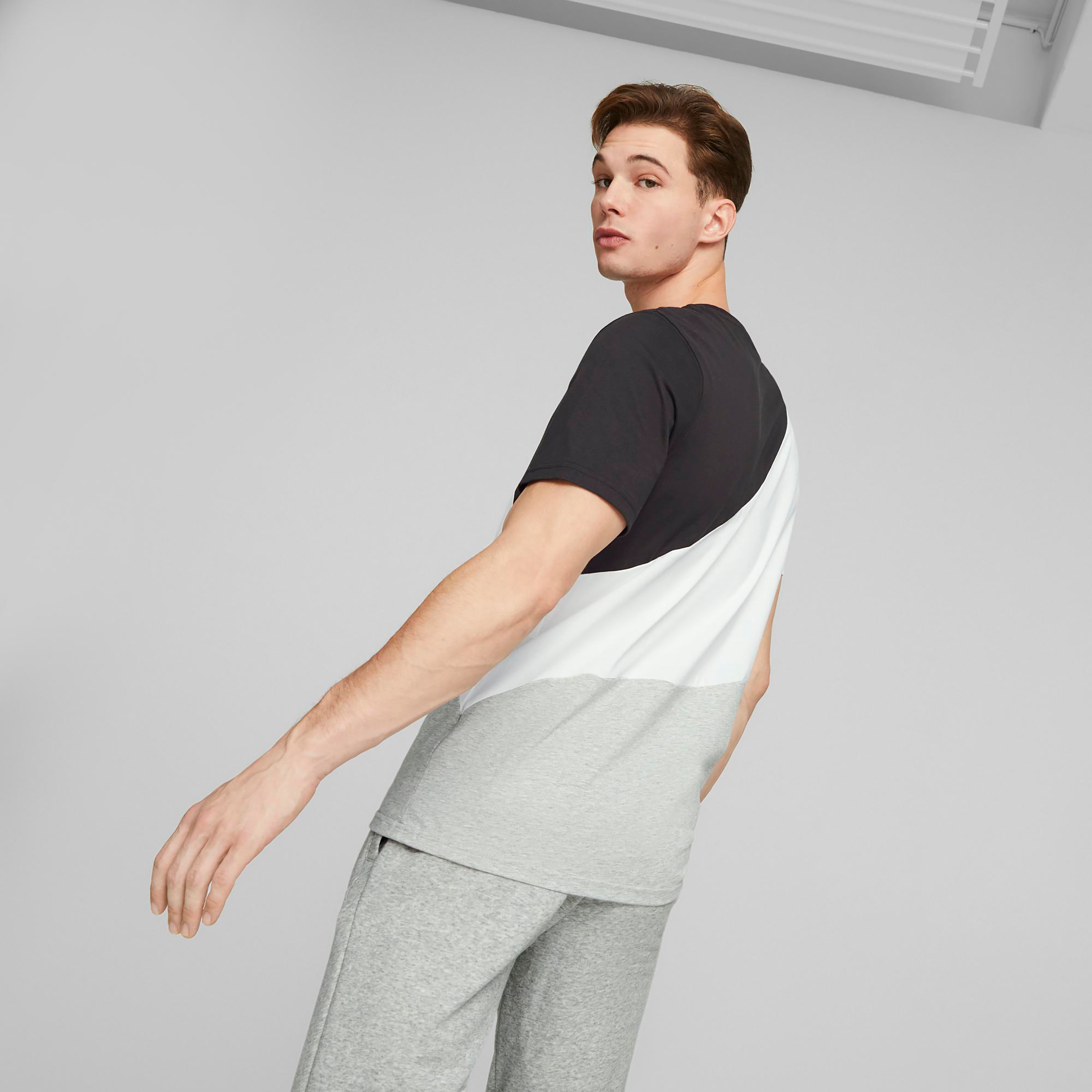 تي شيرت من بوما باور كات للرجال 67338002-men-clothing-sportswearandactivewear-tshirtsandpolos-image-9