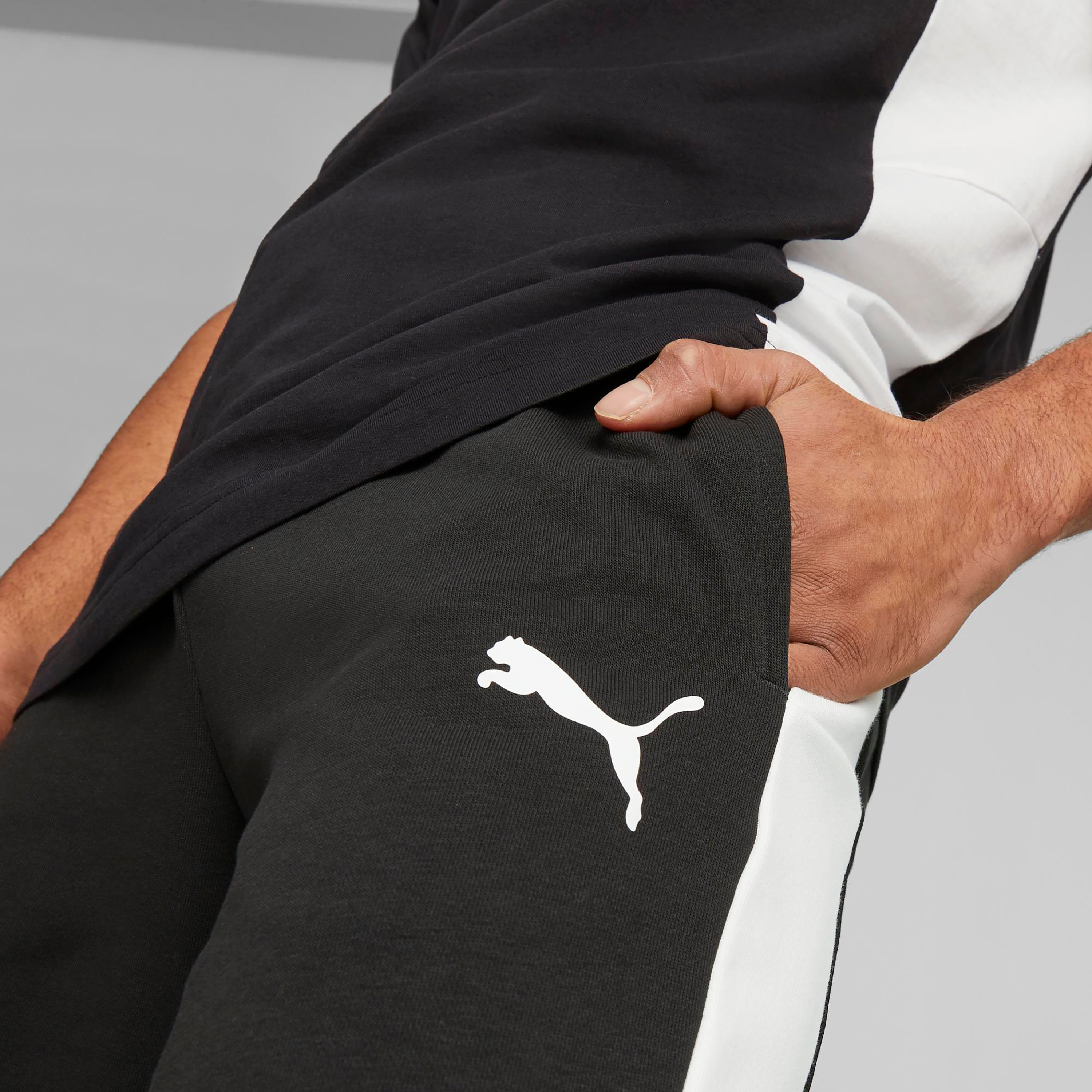 Puma Dyna-Mix Men Shorts 67339401-men-clothing-bottoms-shorts-image-3