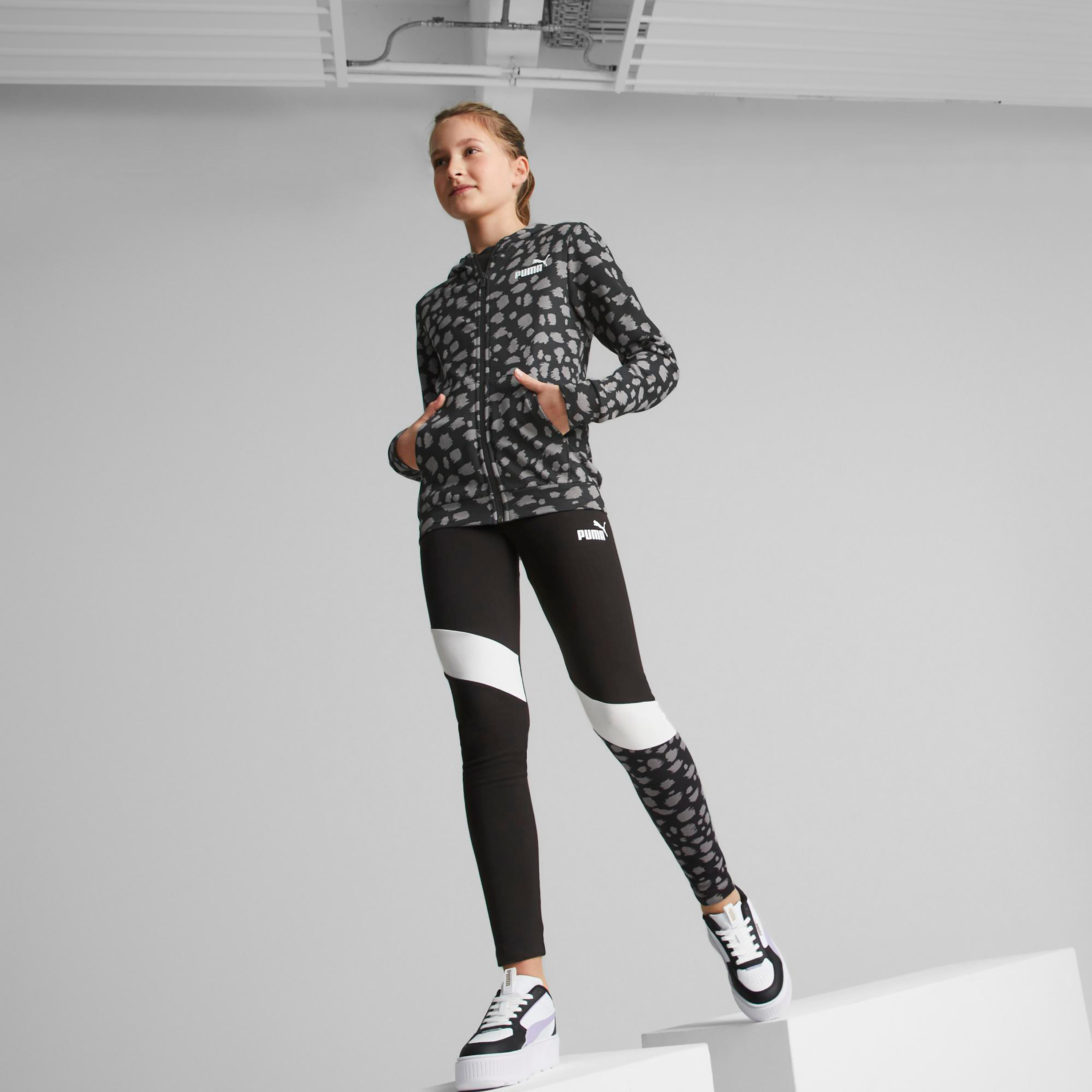هودي للأطفال بسحّاب كامل من بوما إسينشال أنيمال اوب 67351701-girls-clothing-sportswear-jackets-image-2