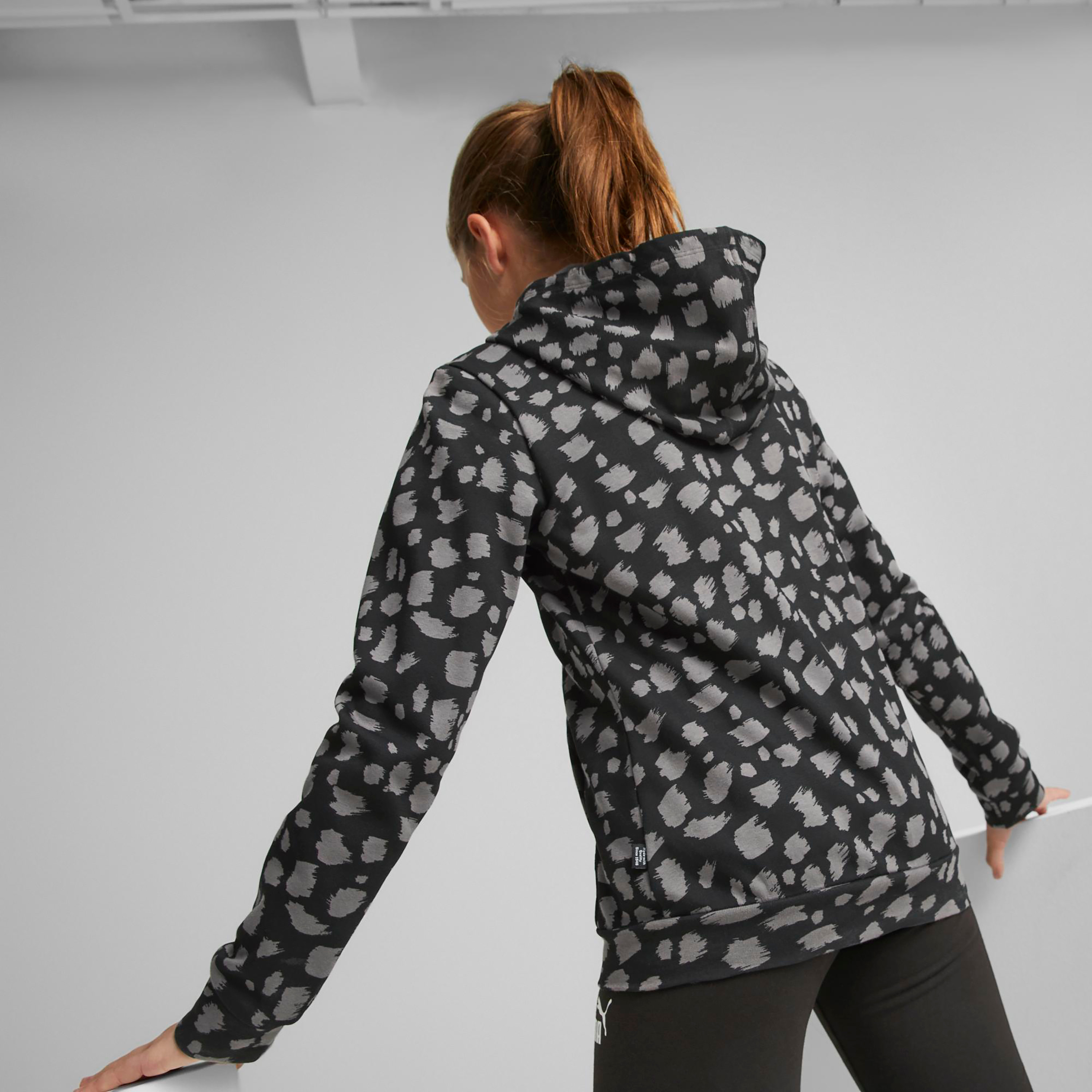 هودي للأطفال بسحّاب كامل من بوما إسينشال أنيمال اوب 67351701-girls-clothing-sportswear-jackets-image-4