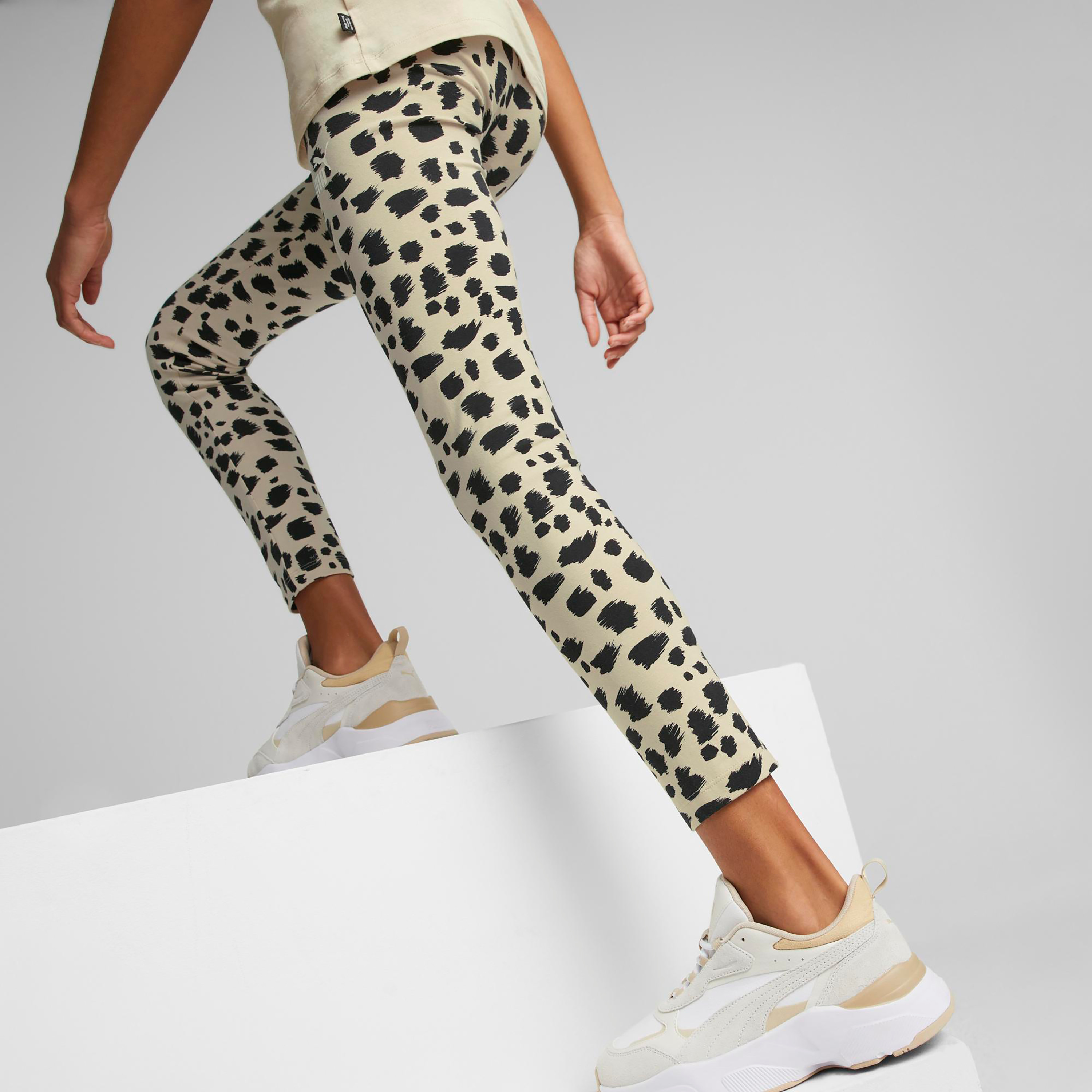 بنطلون ضيق من بوما إسنشيال أنيمال أوب للأطفال 67351964-girls-clothing-sportswear-bottoms-image-9