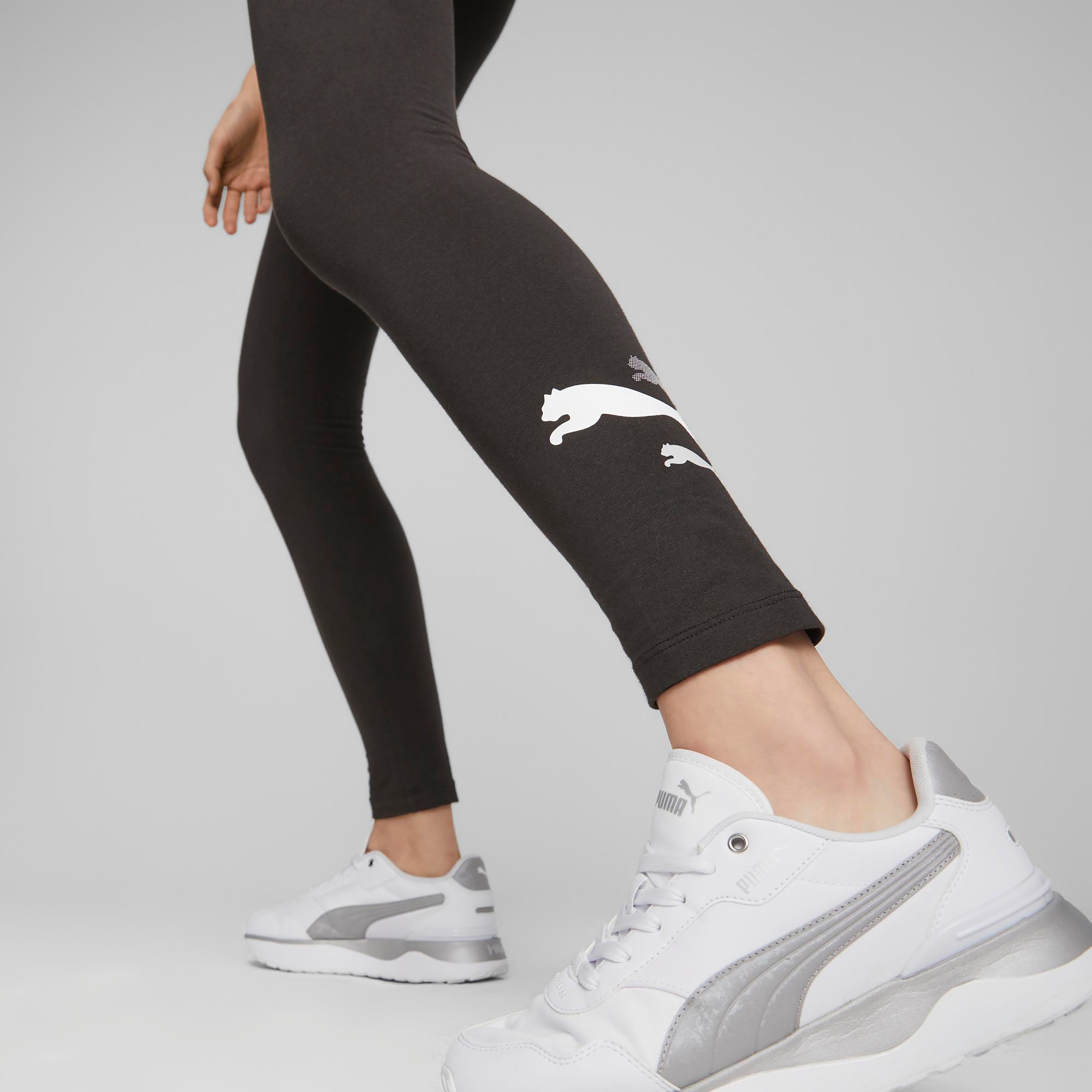 طماق من بوما إسنشيال لوجو باور للنساء 67368201-women-clothing-sportswearandactivewear-bottoms-image-3