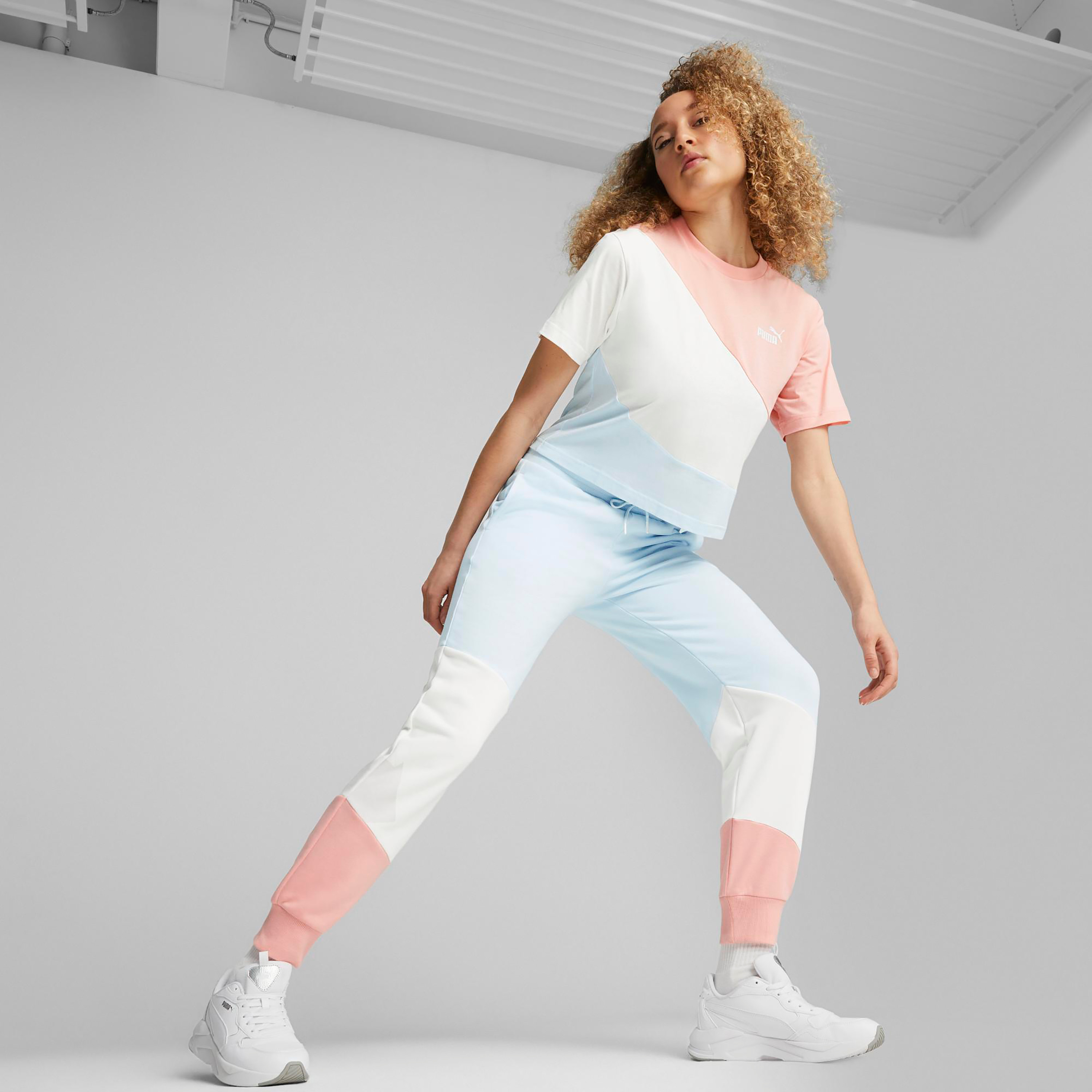 بنطلون رياضي بوما باور كات للنساء | 673978-women-clothing-bottoms-joggers-image-2
