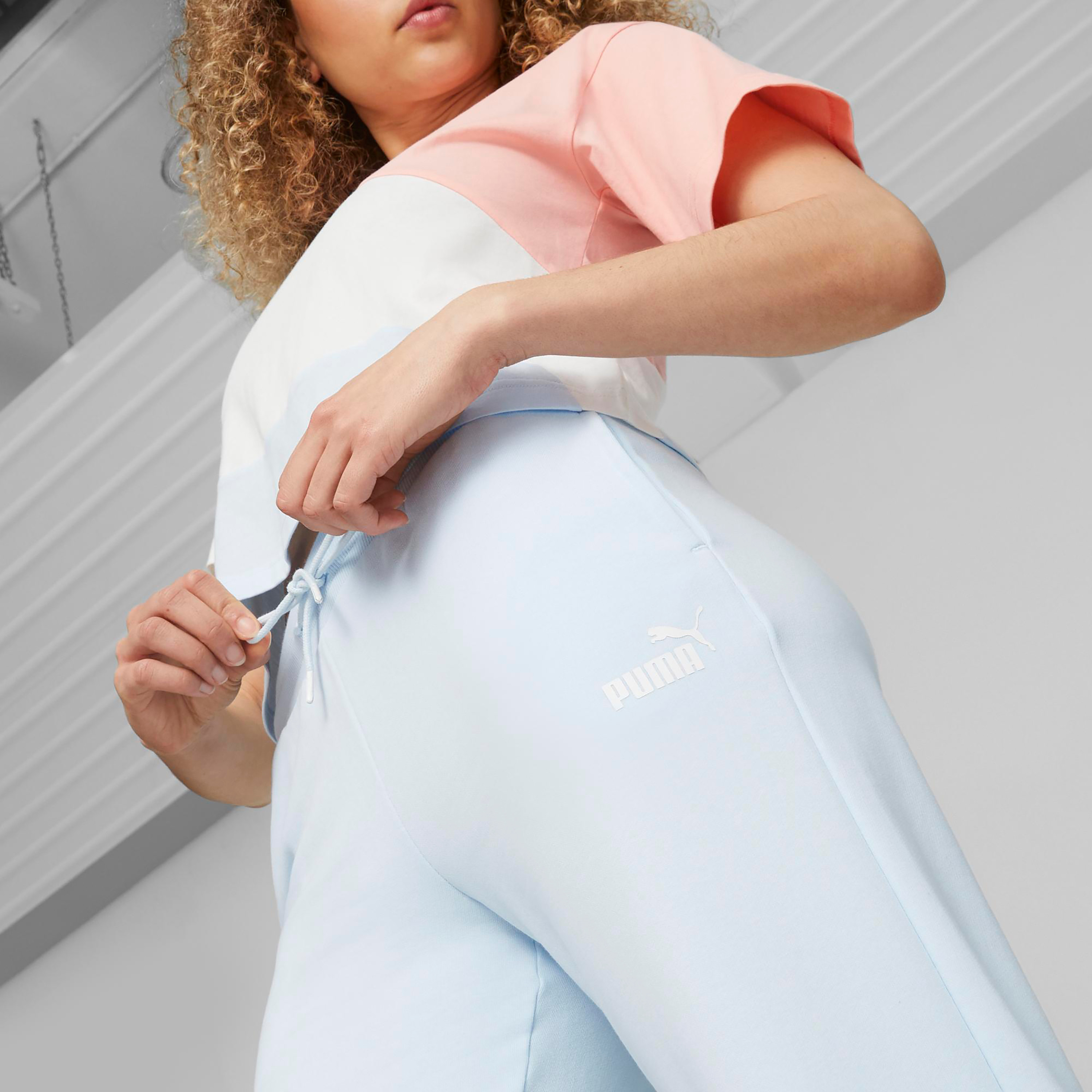 بنطلون رياضي بوما باور كات للنساء | 673978-women-clothing-bottoms-joggers-image-3