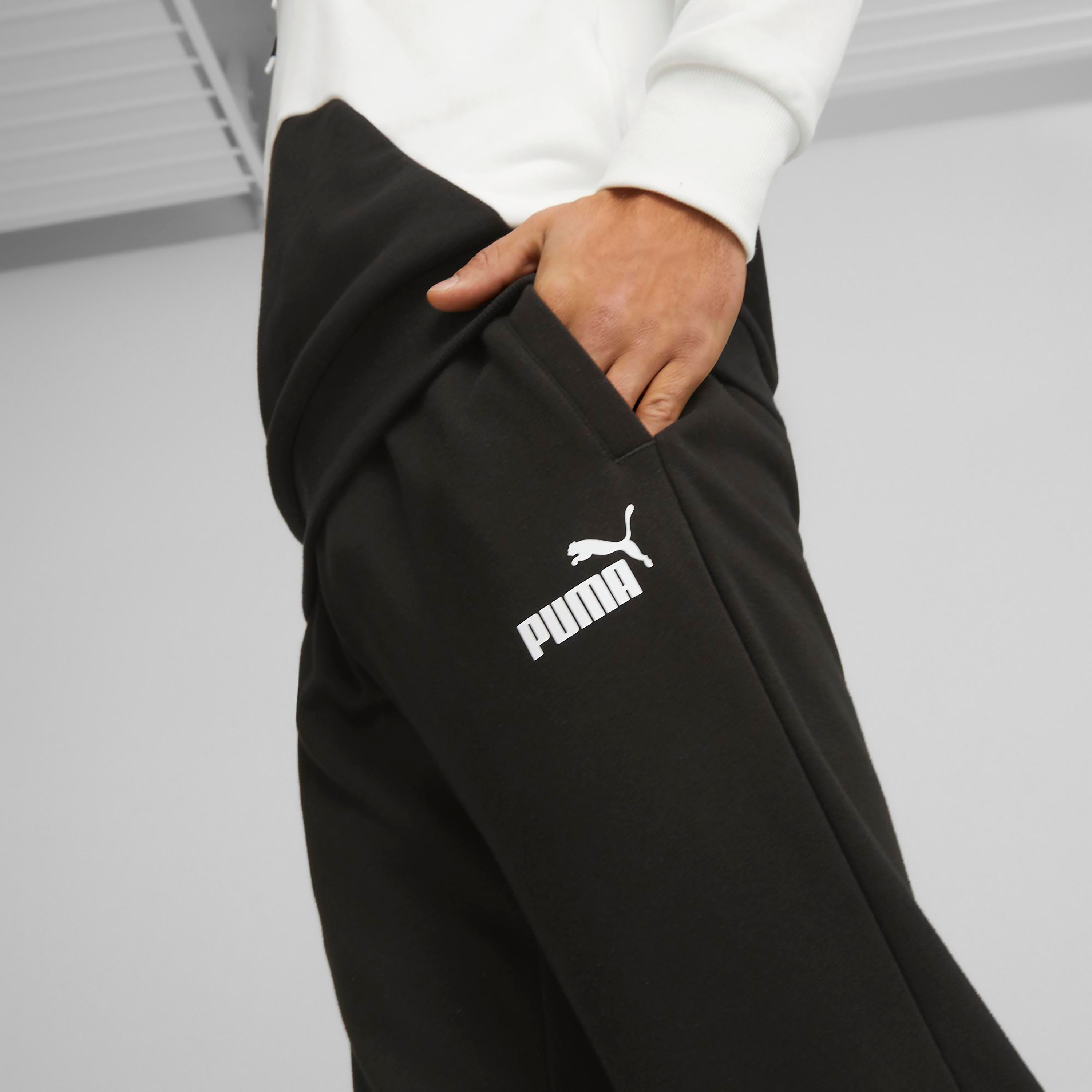 بنطلون رياضي من بوما باور كات للرجال | 674207-men-clothing-sportswearandactivewear-bottoms-image-3