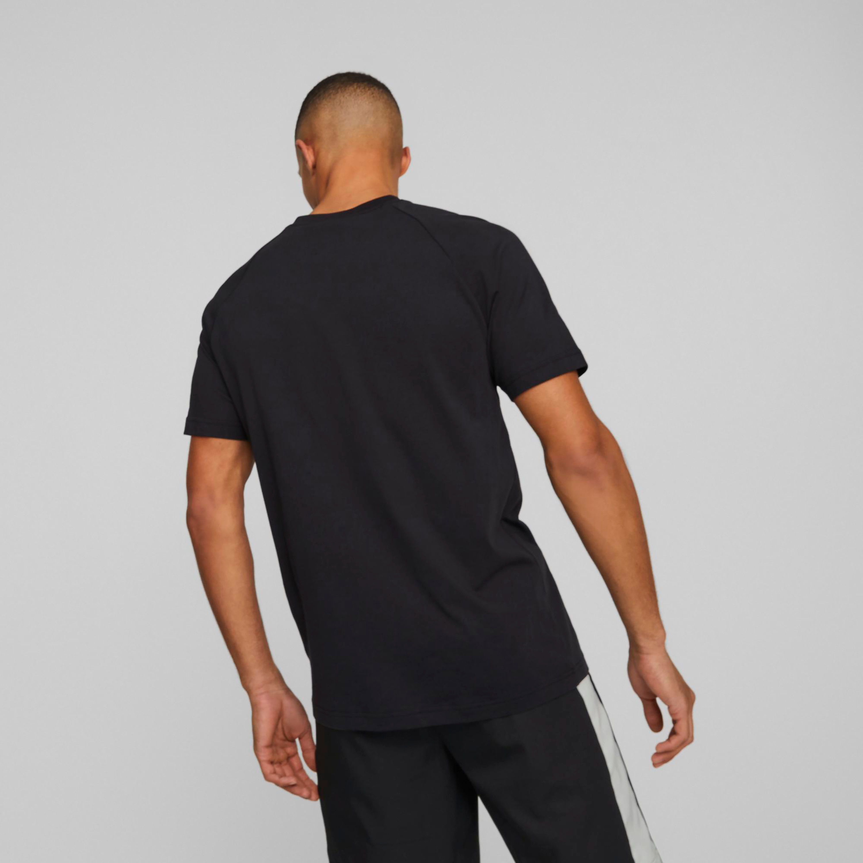 تيشيرت دينا ميكس جرافيك من بوما للرجال 67421101-men-clothing-sportswearandactivewear-tshirtsandpolos-image-4