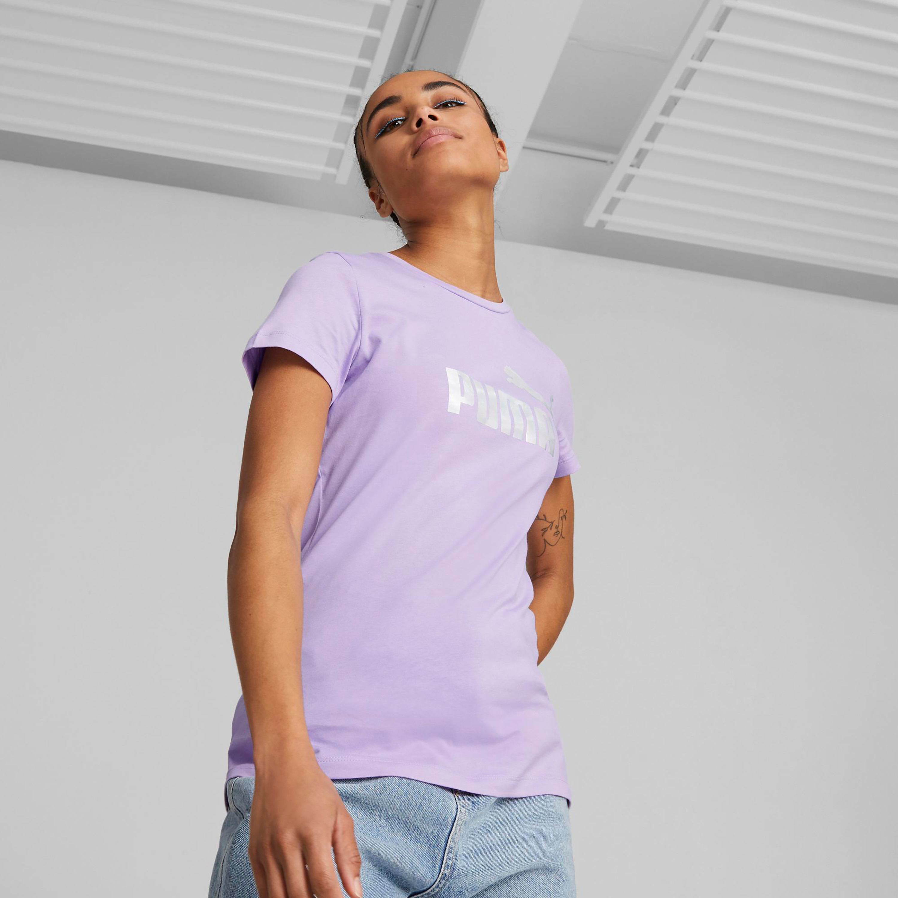 تي شيرت بوما إسنشيال نوفا شاين للنساء 67444801-women-clothing-tshirts-image-11