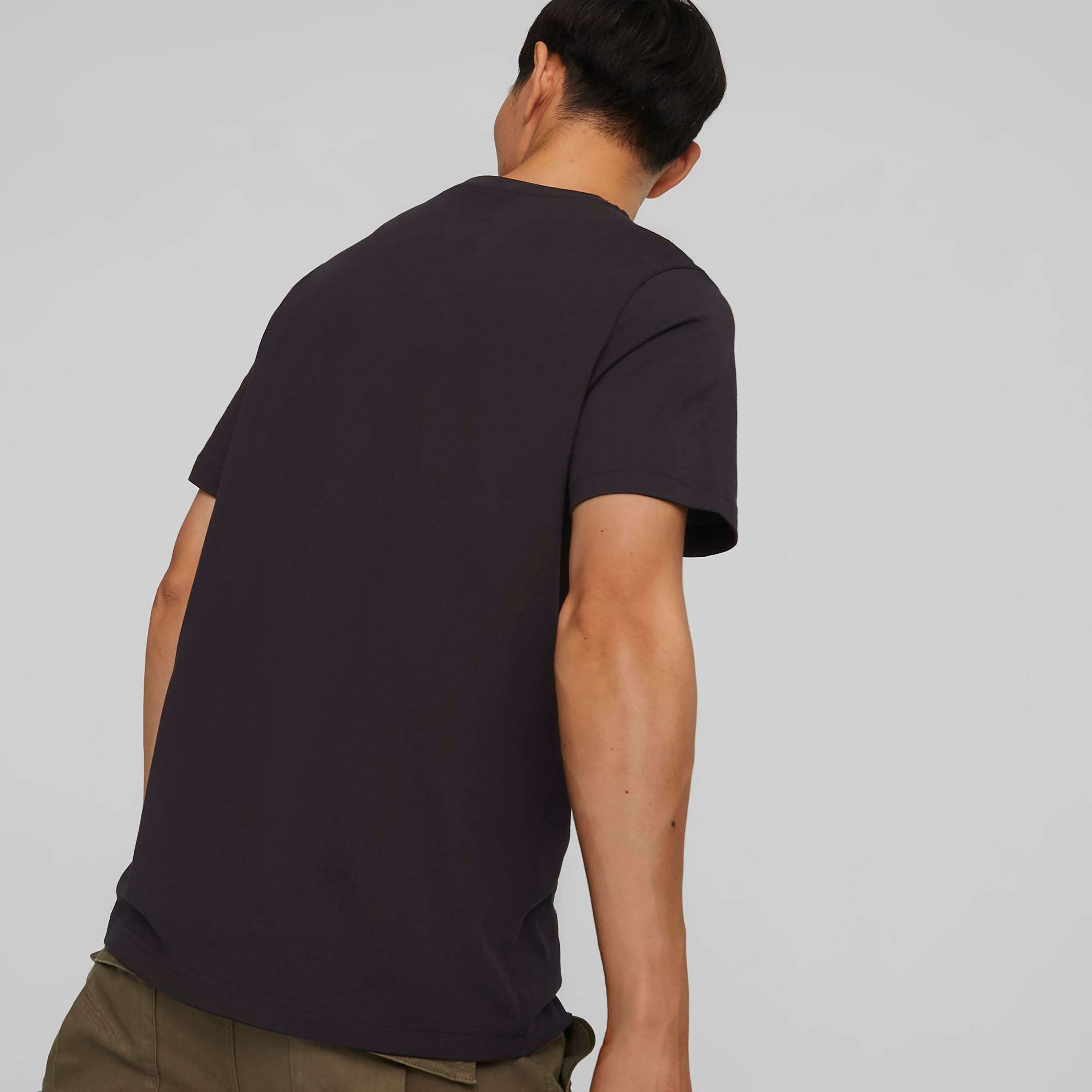 تي شيرت من بوما جرافيكس كورت للرجال 67448101-men-clothing-sportswearandactivewear-tshirtsandpolos-image-4