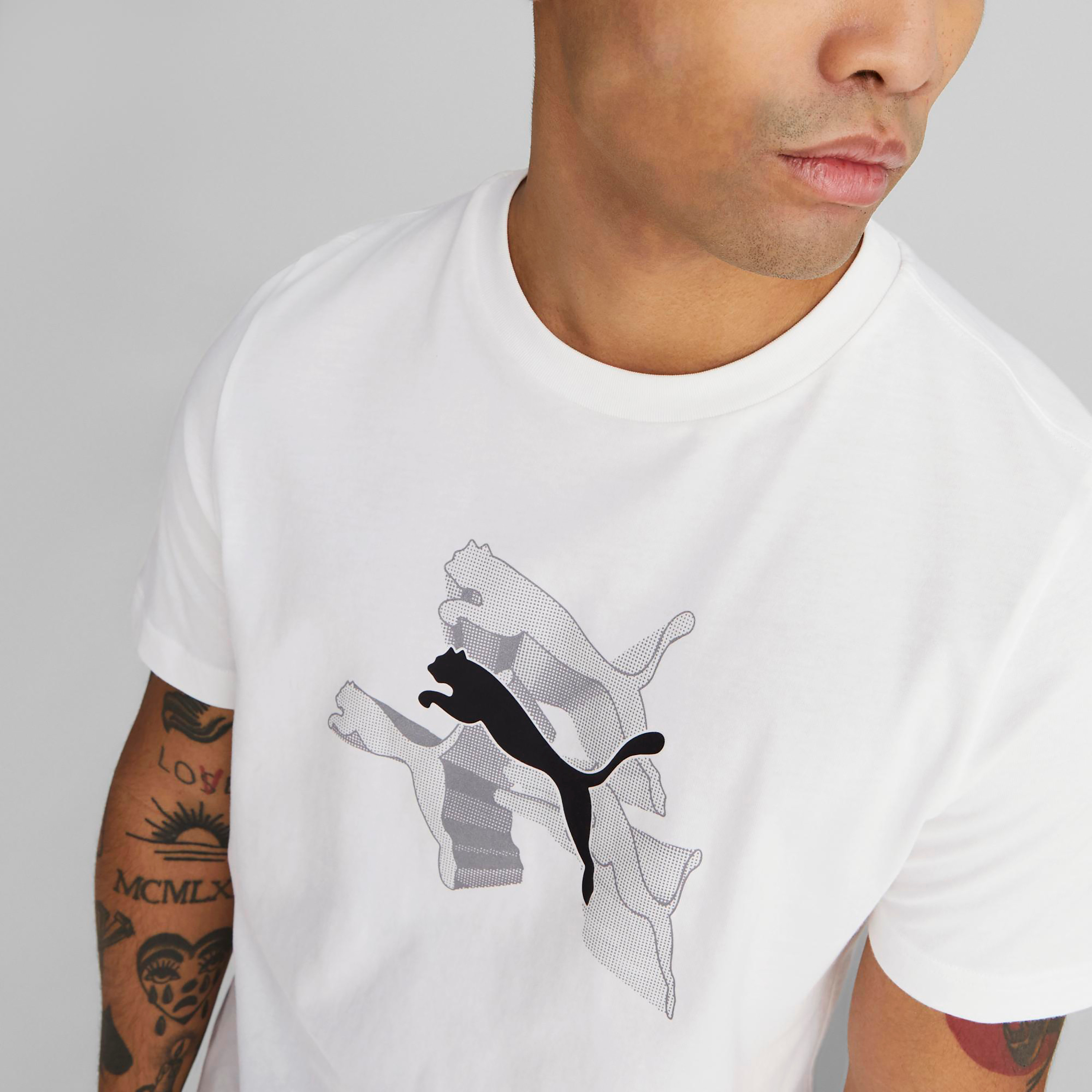 Puma Graphics Reflective Men T-Shirt 67448702-men-clothing-sportswearandactivewear-tshirtsandpolos-image-3