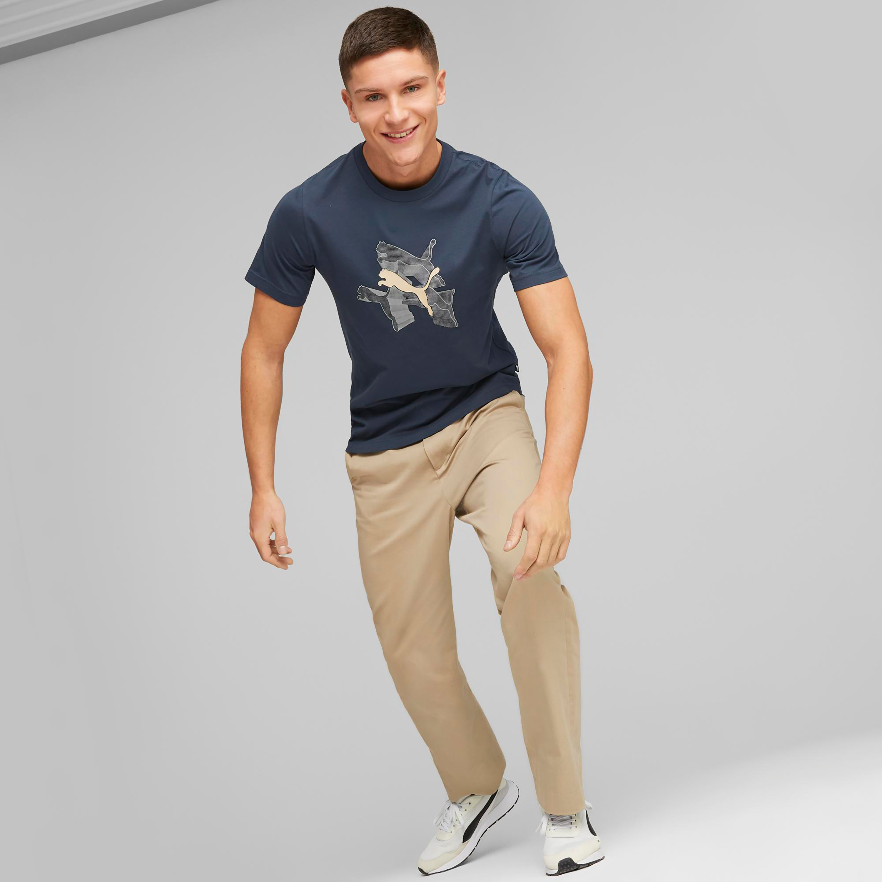 Puma Graphics Reflective Men T-Shirt 67448702-men-clothing-sportswearandactivewear-tshirtsandpolos-image-7