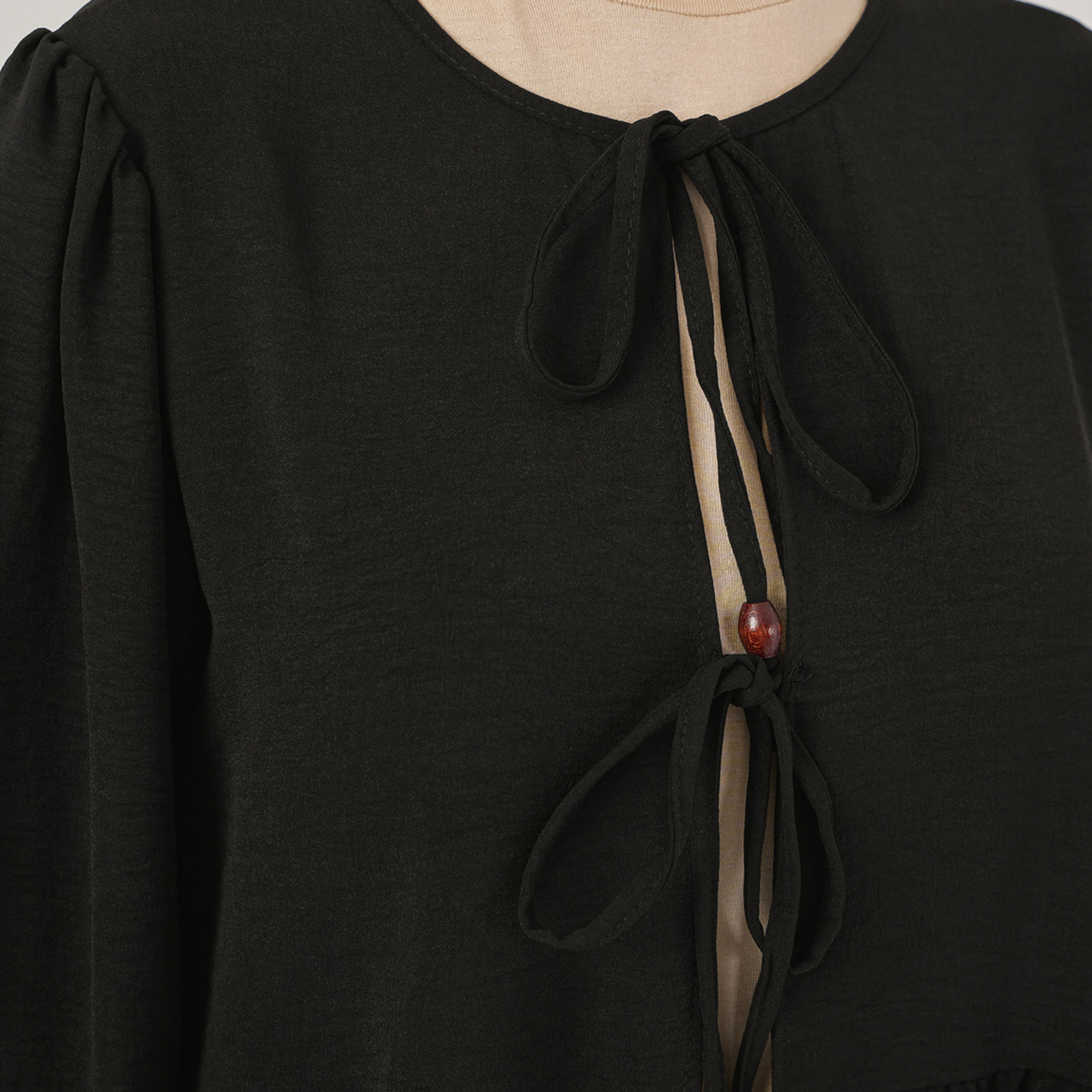 طقم نسائي بلوزة وبنطال باللون الأسود من بيجدارت-women-clothing-coordsets-image-5