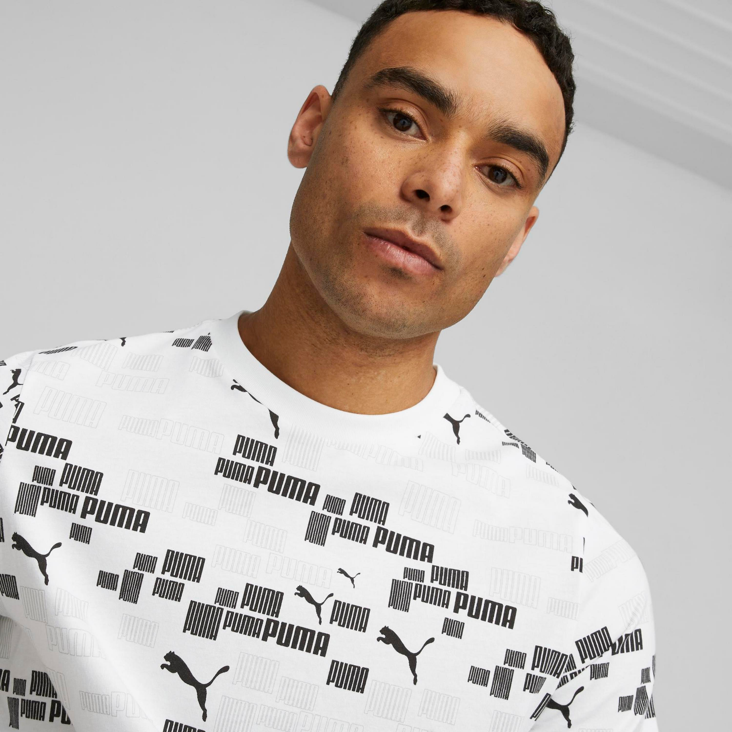 تي شيرت من بوما إسنشيال لوجو لاب للرجال اوب | 675917-men-clothing-sportswearandactivewear-tshirtsandpolos-image-5