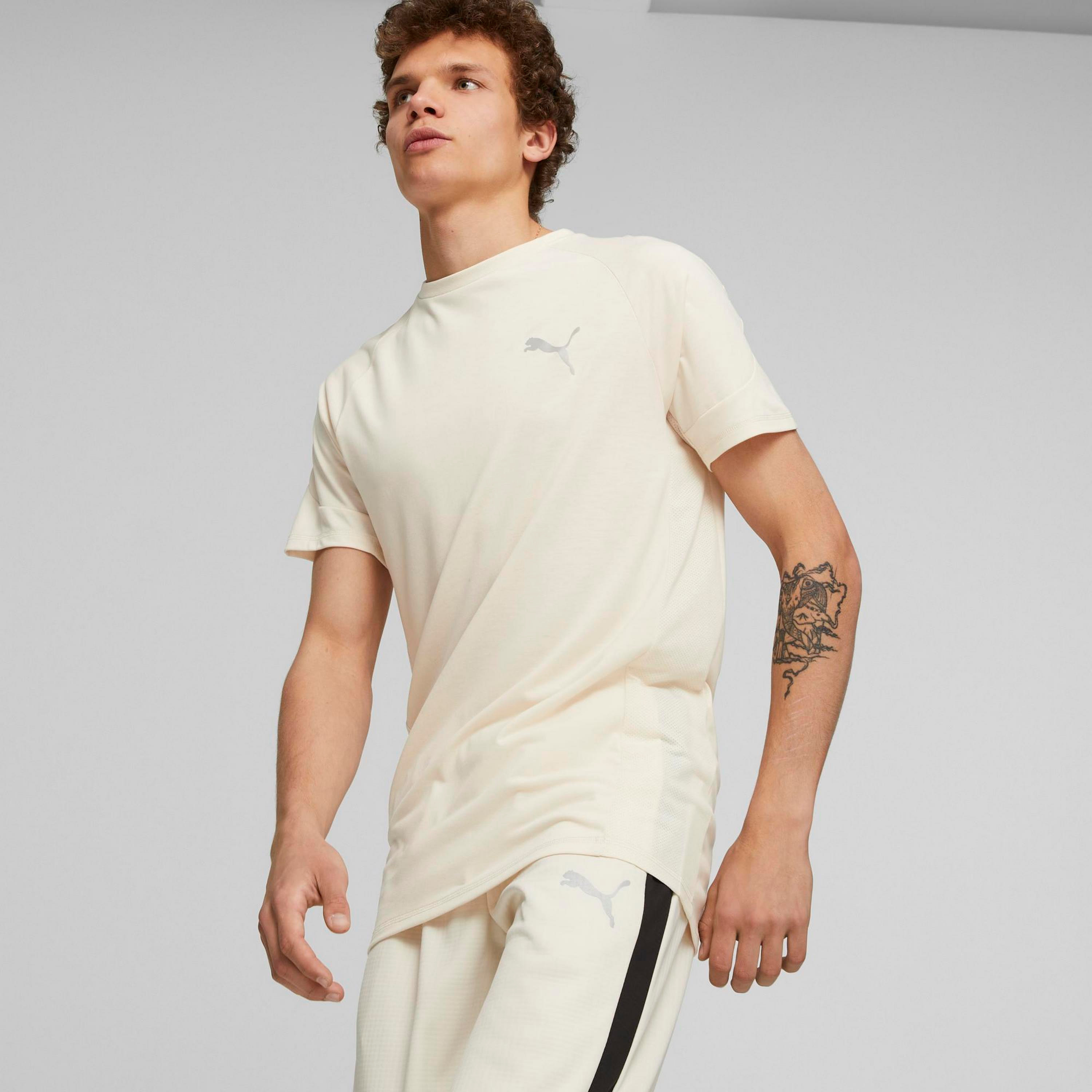 تي شيرت من بوما إفسترايف للرجال | 675928-men-clothing-sportswearandactivewear-tshirtsandpolos-image-1