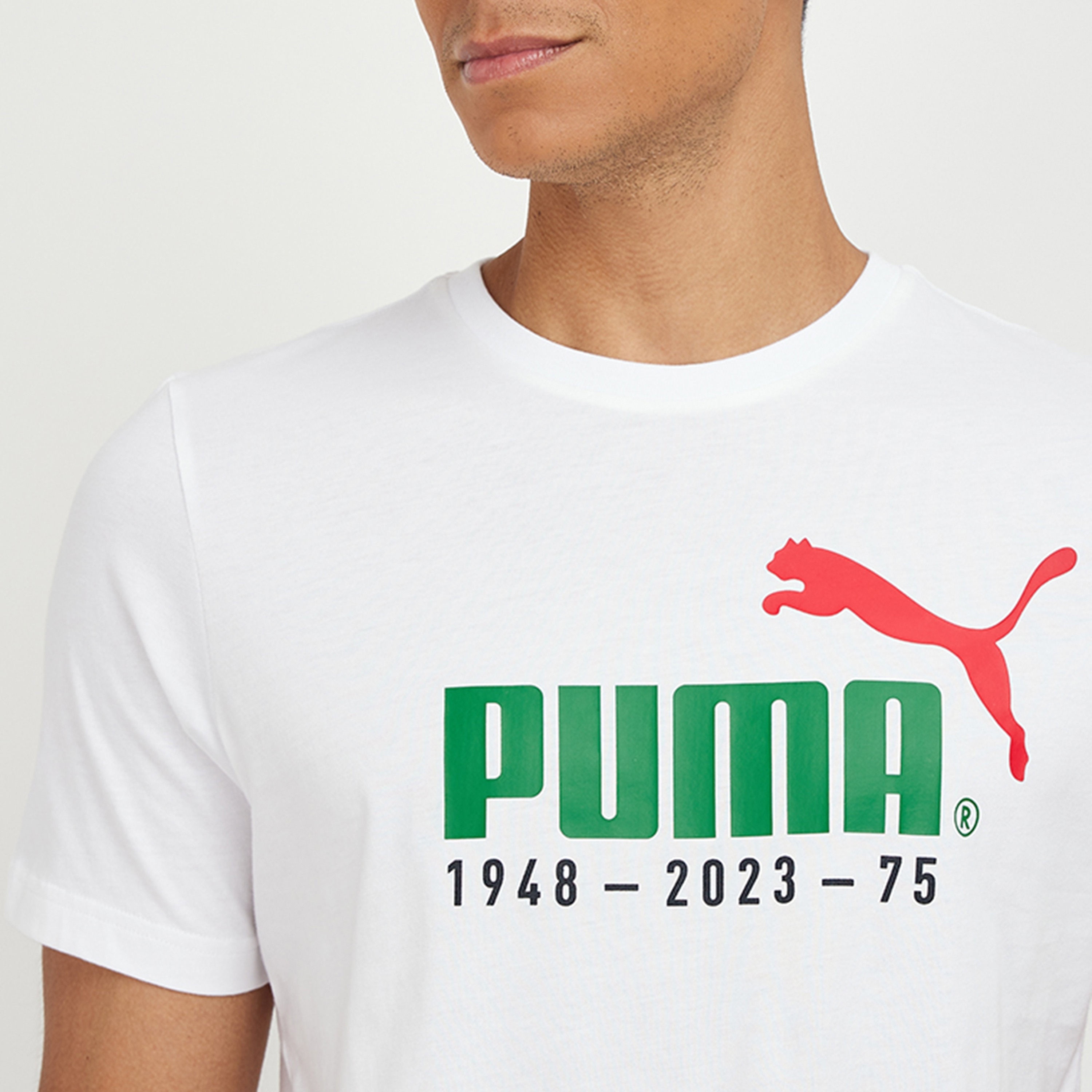 ★★PUMA★★ No1 Logo Celebration Short Sleeve T-Shirt Beige PUMA Classics No.1 Logo Celebration Crew Neck Short Sleeve T