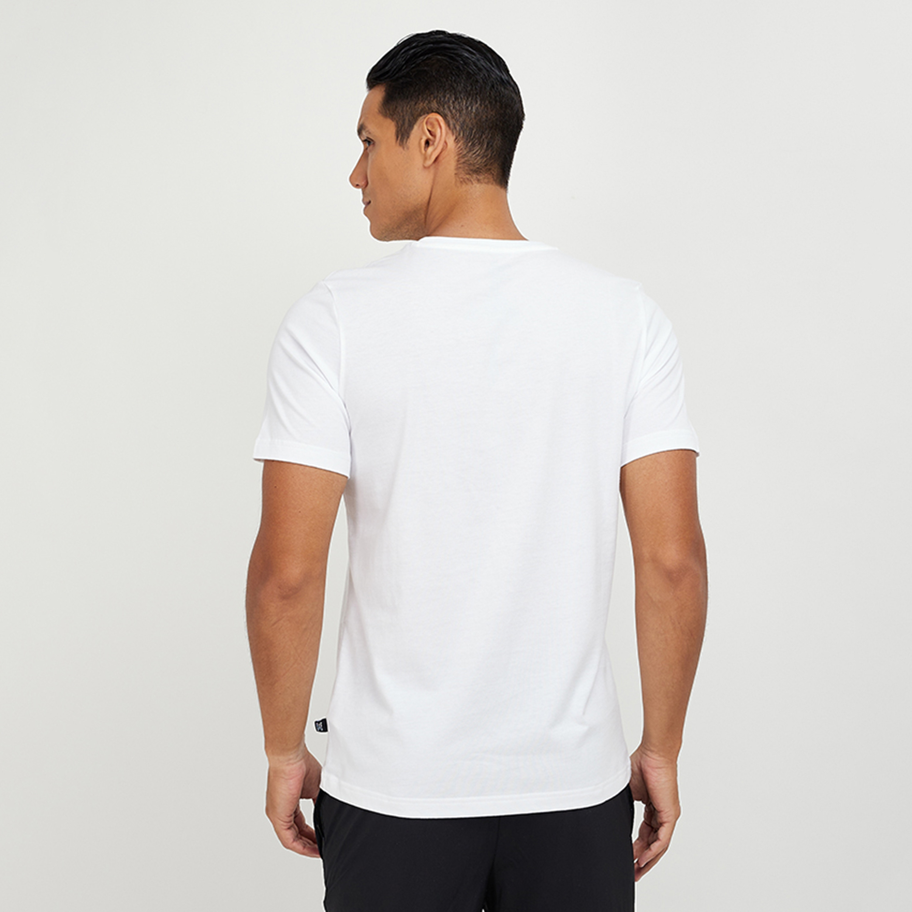 تي شيرت من بوما رقم 1 لوجو للرجال احتفال | 676020-men-clothing-sportswearandactivewear-tshirtsandpolos-image-4