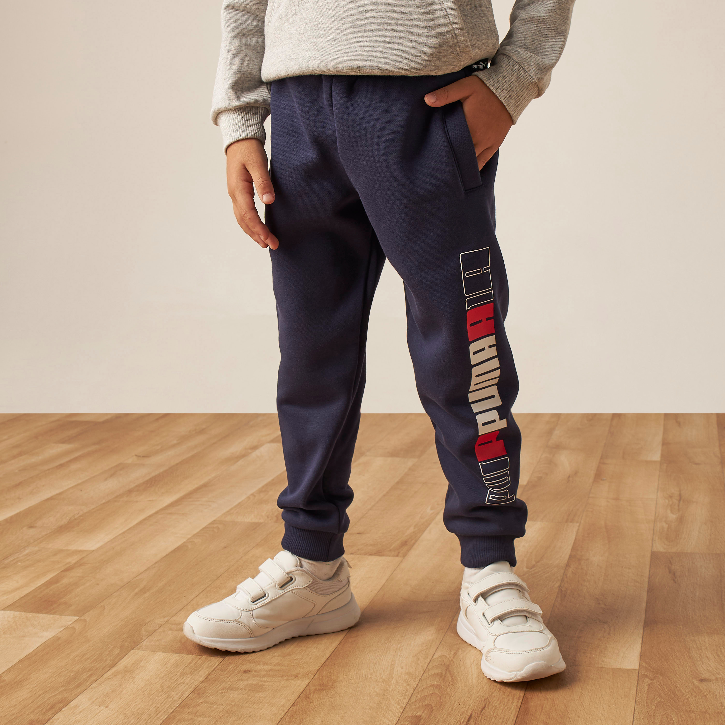 Puma hotsell joggers online