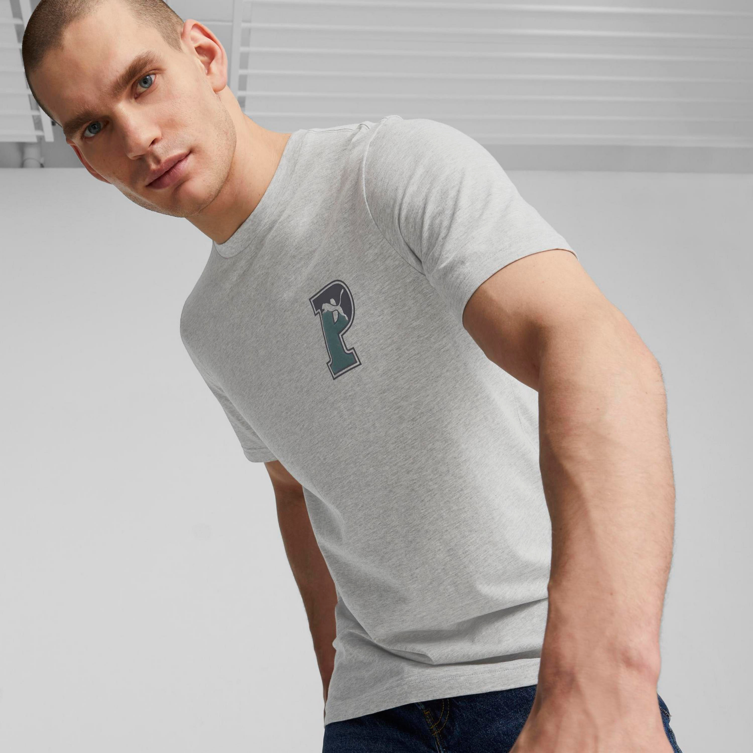 Puma Squad Graphic Men T-Shirt | 676783-men-clothing-sportswearandactivewear-tshirtsandpolos-image-1