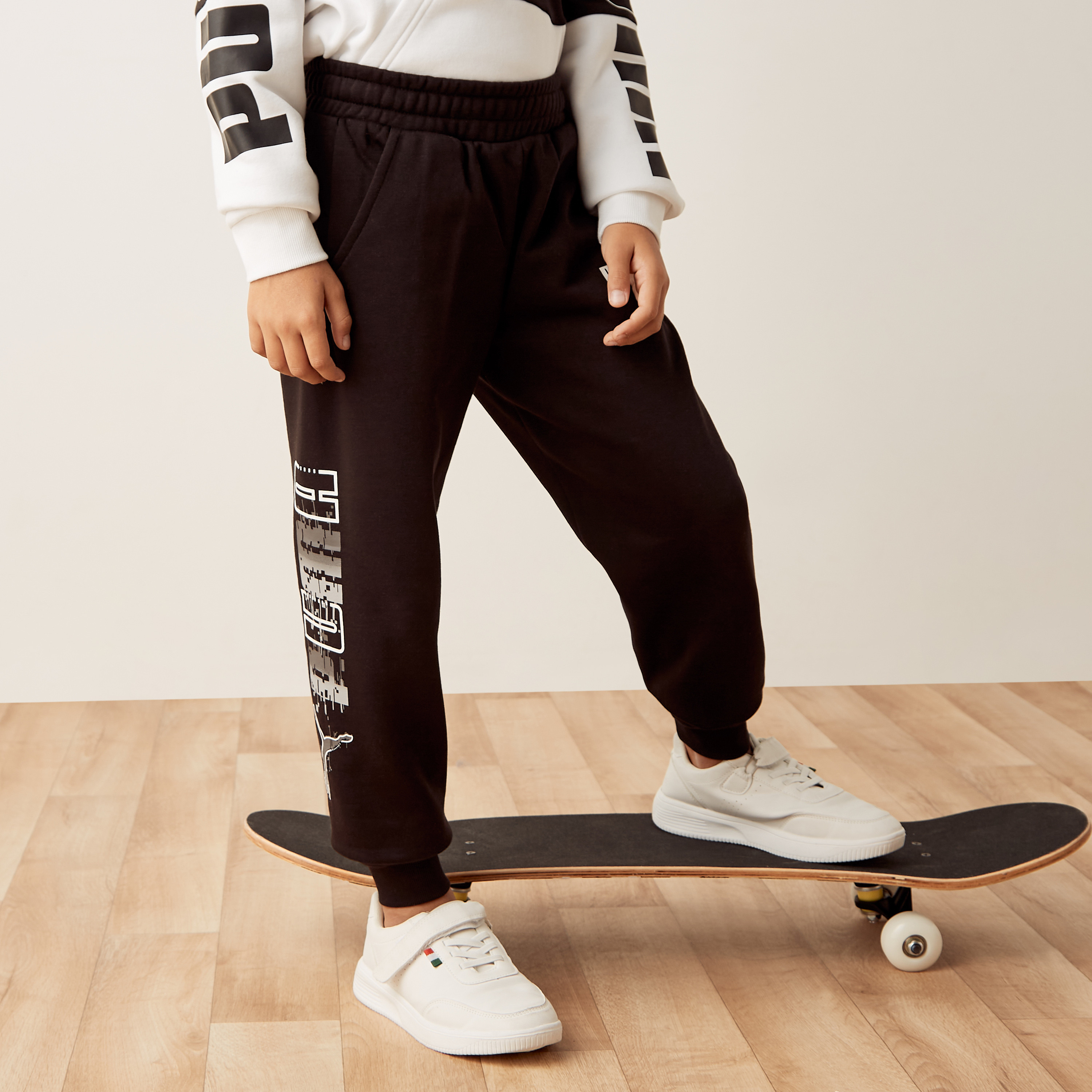 Puma store joggers boys