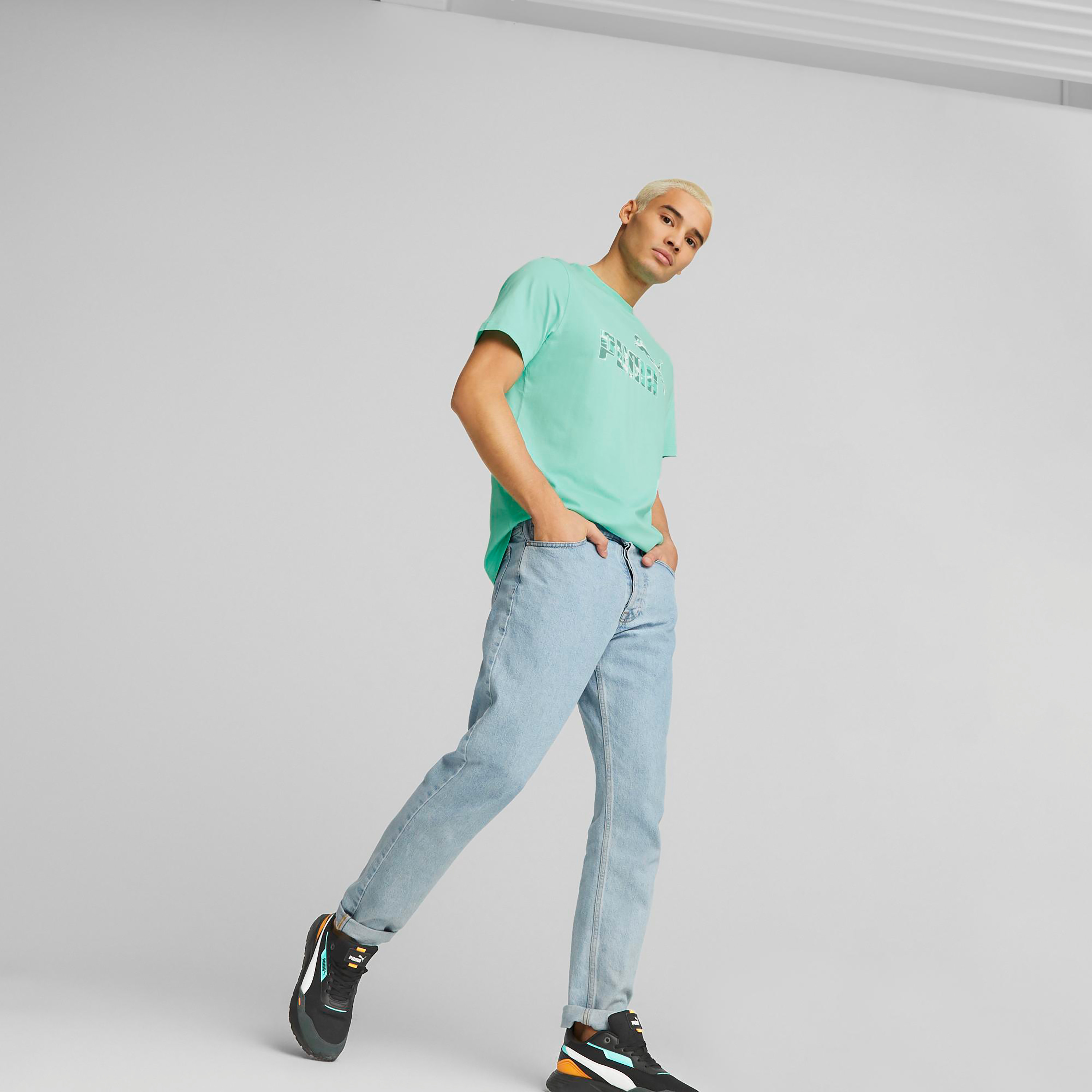 Puma Summer Splash Graphic Men T-Shirt 67709577-men-clothing-sportswearandactivewear-tshirtsandpolos-image-2